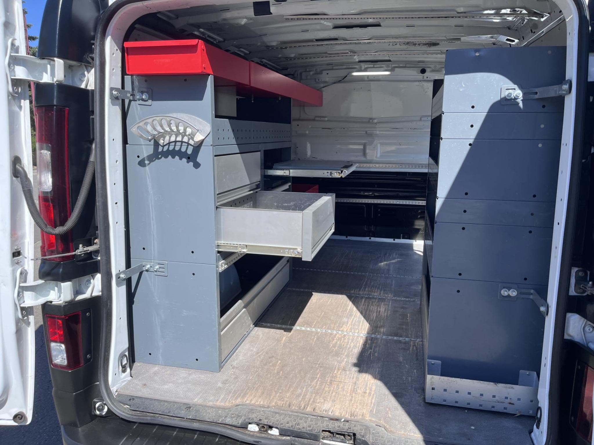 Opel Vivaro 1.6cdti 95cv L1H1 Euro6 Clim Camera PDC Armoires Wurth (2019) - Photo 15