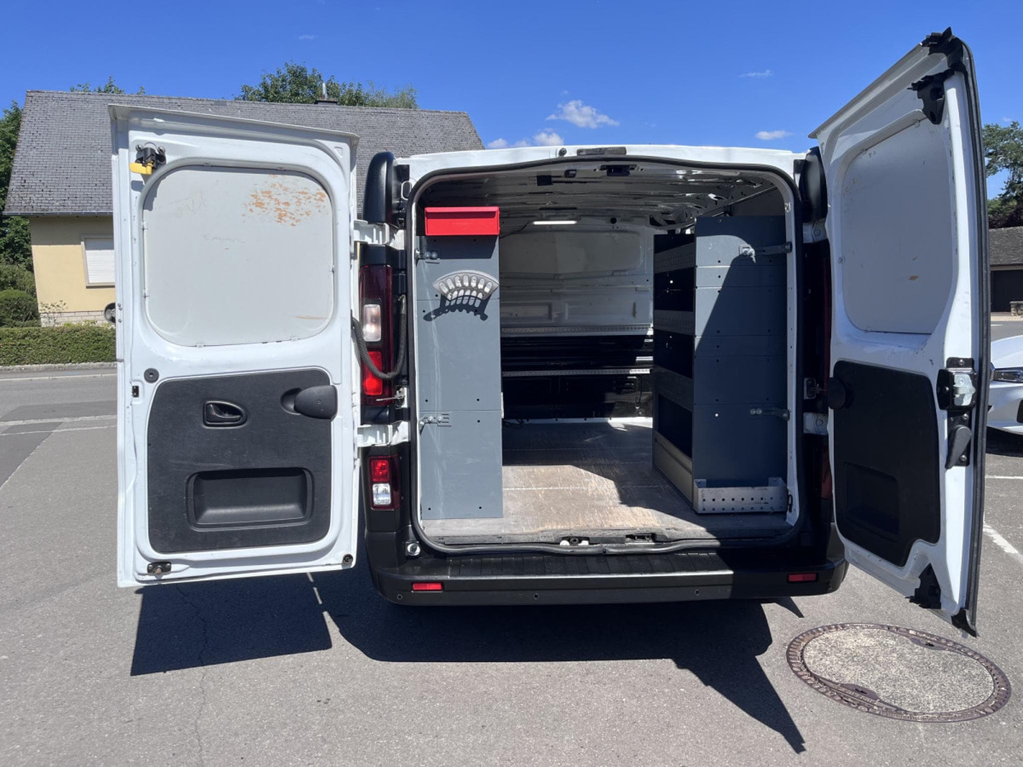Opel Vivaro 1.6cdti 95cv L1H1 Euro6 Clim Camera PDC Armoires Wurth (2019) - Photo 16