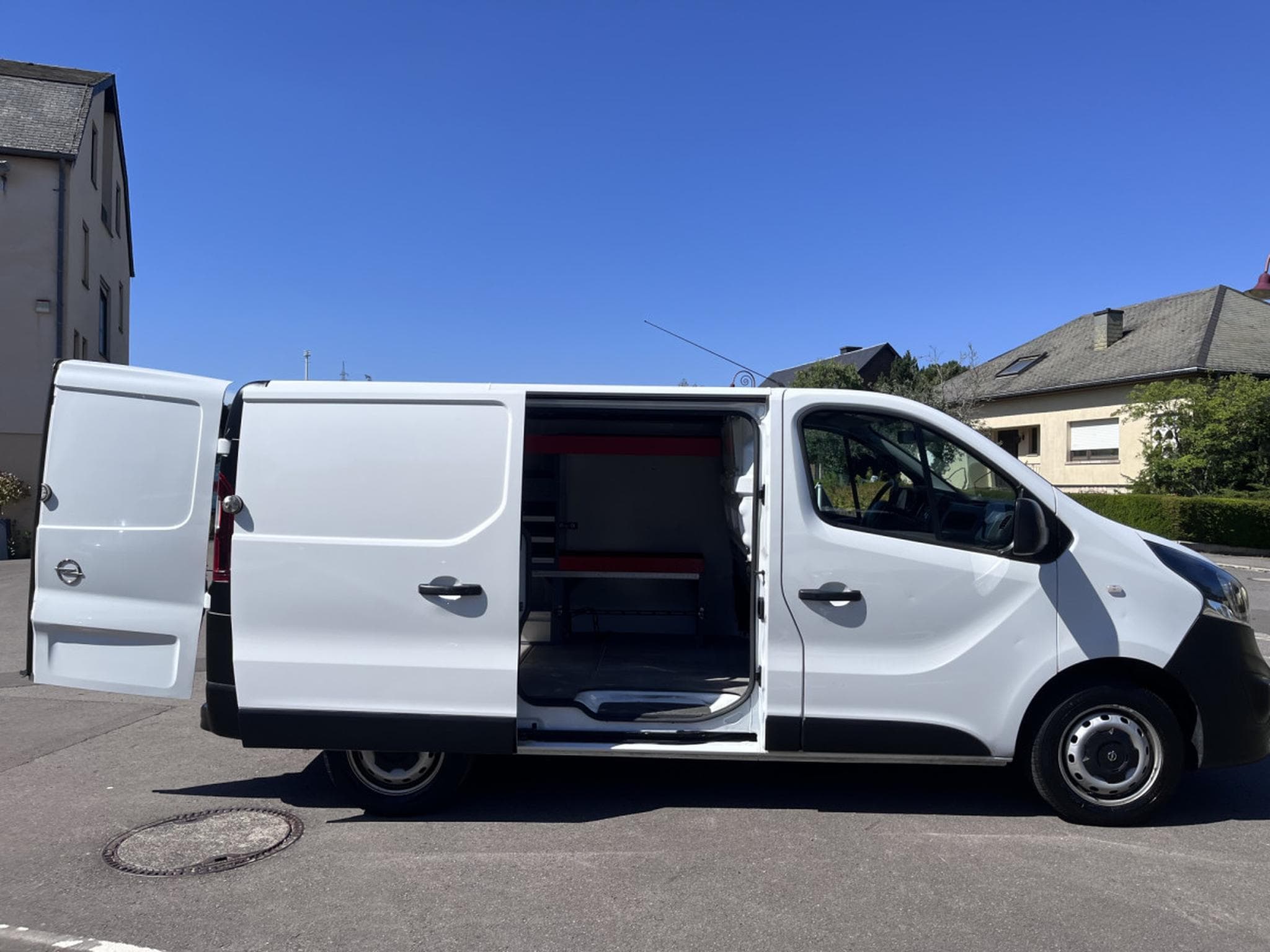Opel Vivaro 1.6cdti 95cv L1H1 Euro6 Clim Camera PDC Armoires Wurth (2019) - Photo 17