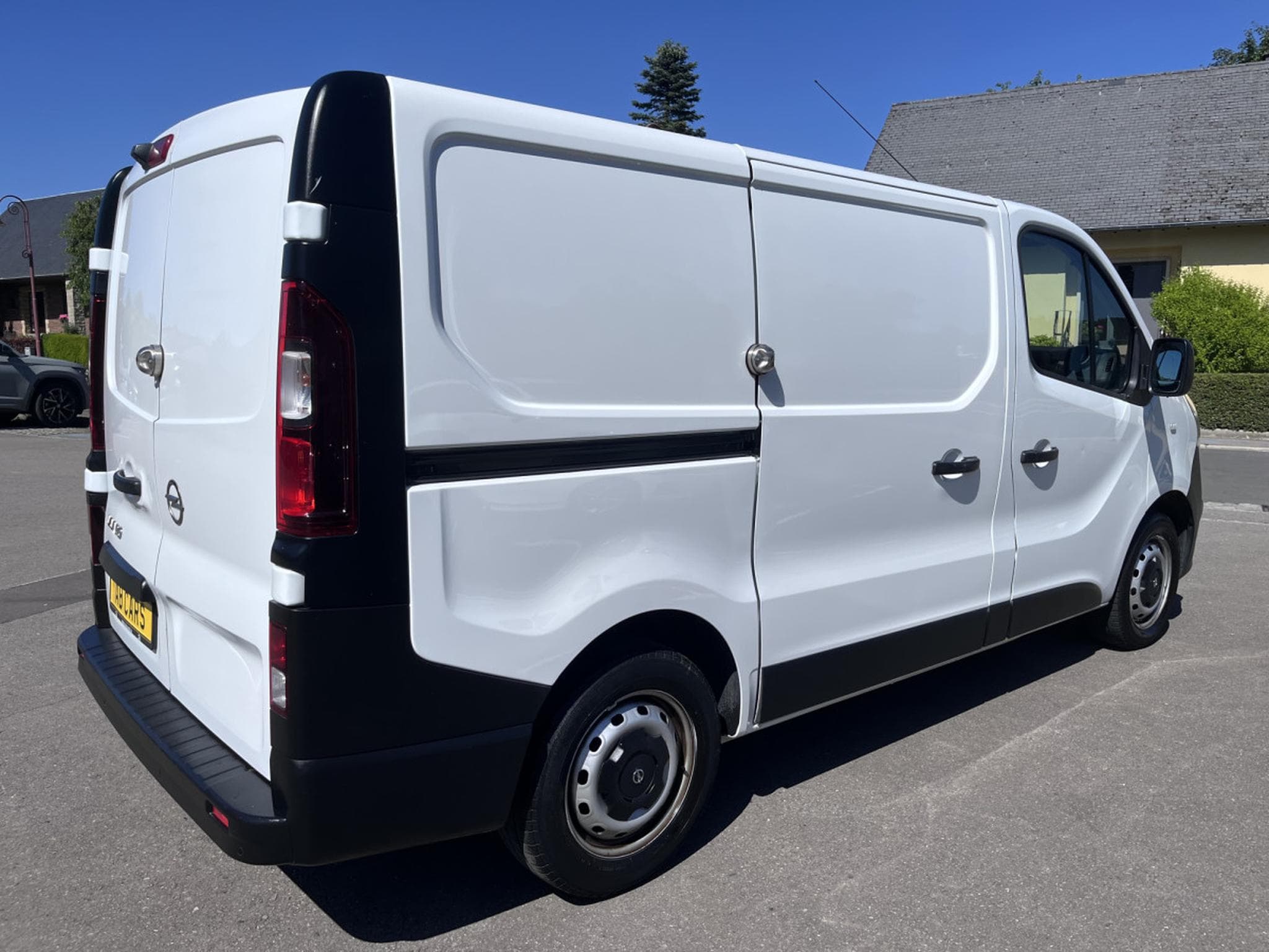 Opel Vivaro 1.6cdti 95cv L1H1 Euro6 Clim Camera PDC Armoires Wurth (2019) - Photo 7
