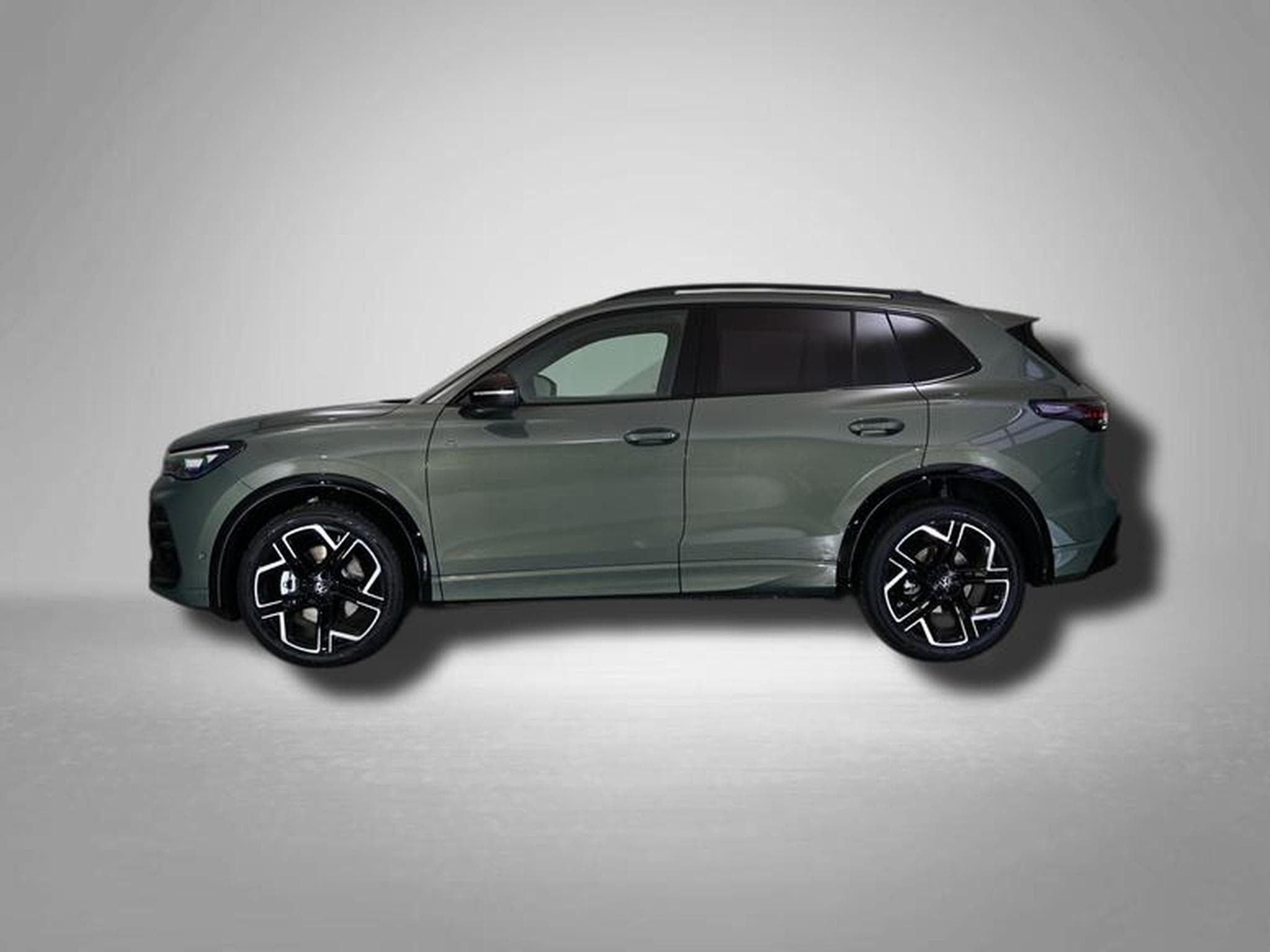 VW Tiguan R-Line 2.0 TSI OPF 4MOTION 7-Gang DSG (2026) - Photo 2