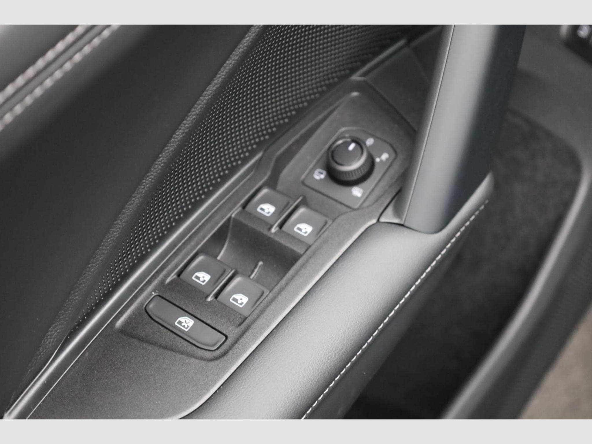 VW Tiguan Life 1,5 l (2026) - Photo 21