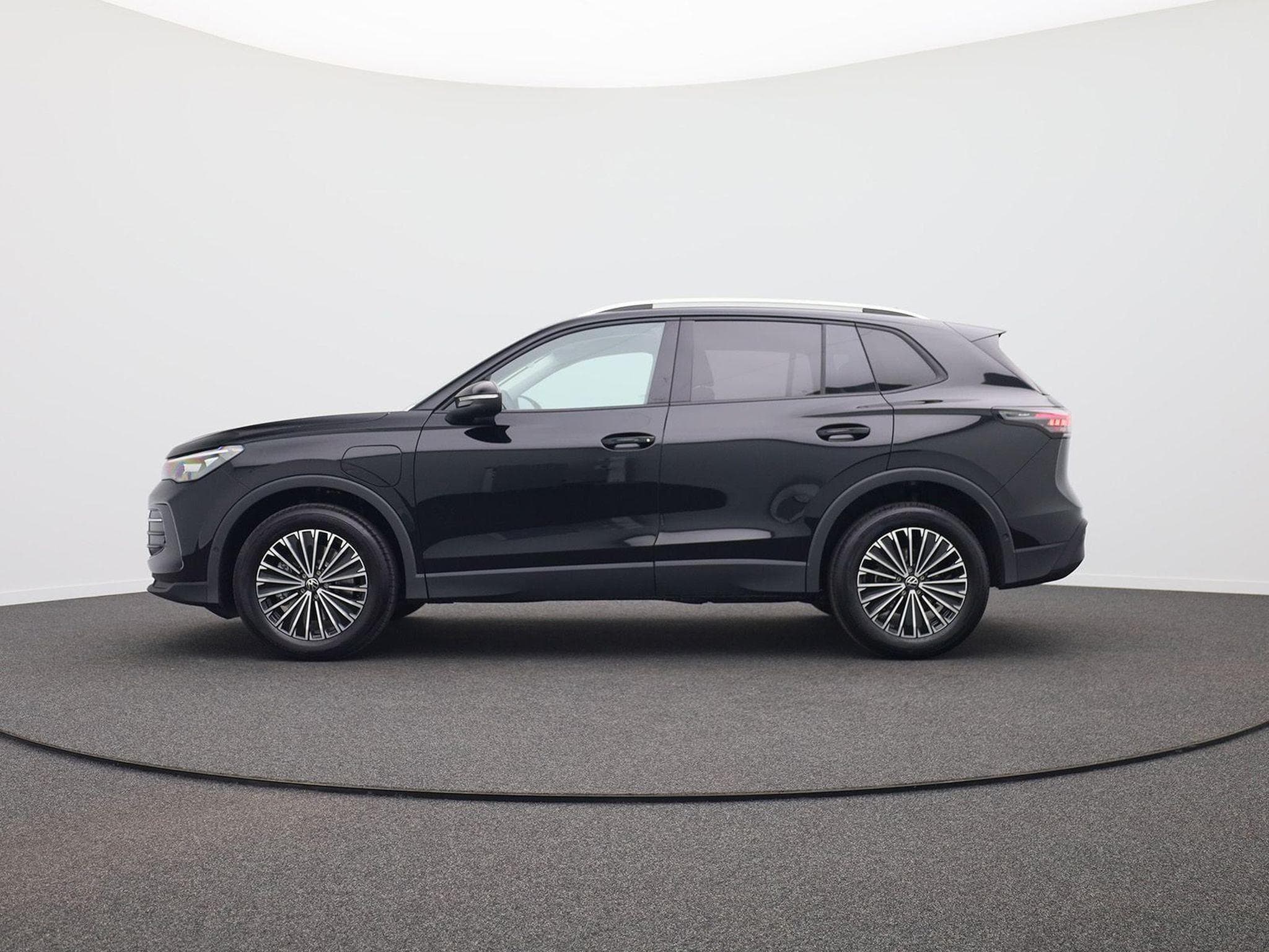 VW Tiguan Life 1,5 l (2026) - Photo 4