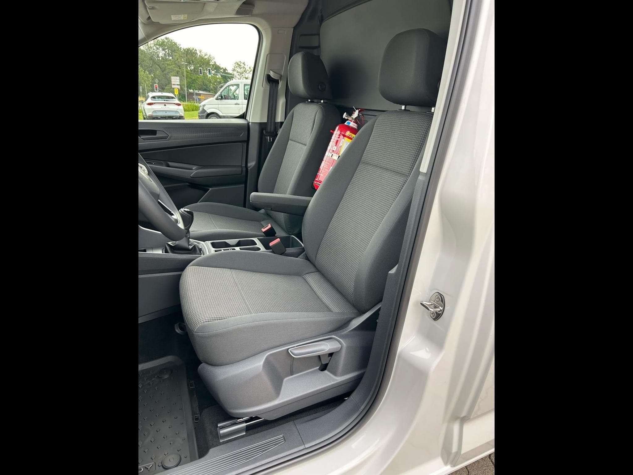 VW Caddy Cargo (2026) - Photo 5
