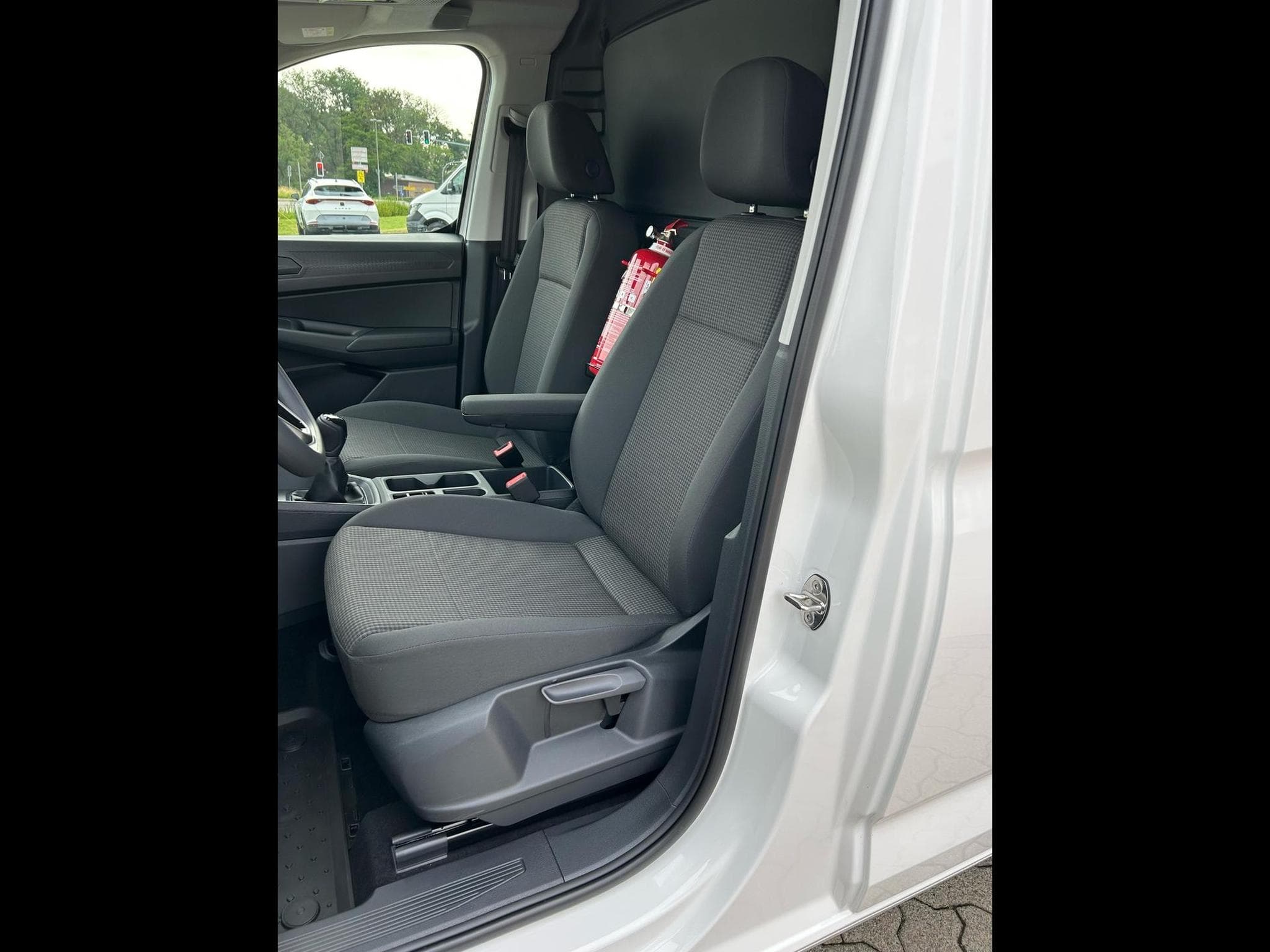 VW Caddy Cargo Maxi (2026) - Photo 5