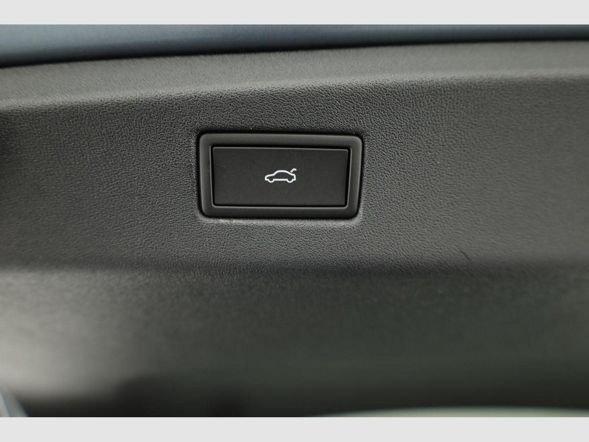 VW ID.7 Pro Black, AHK, (2026) - Photo 11