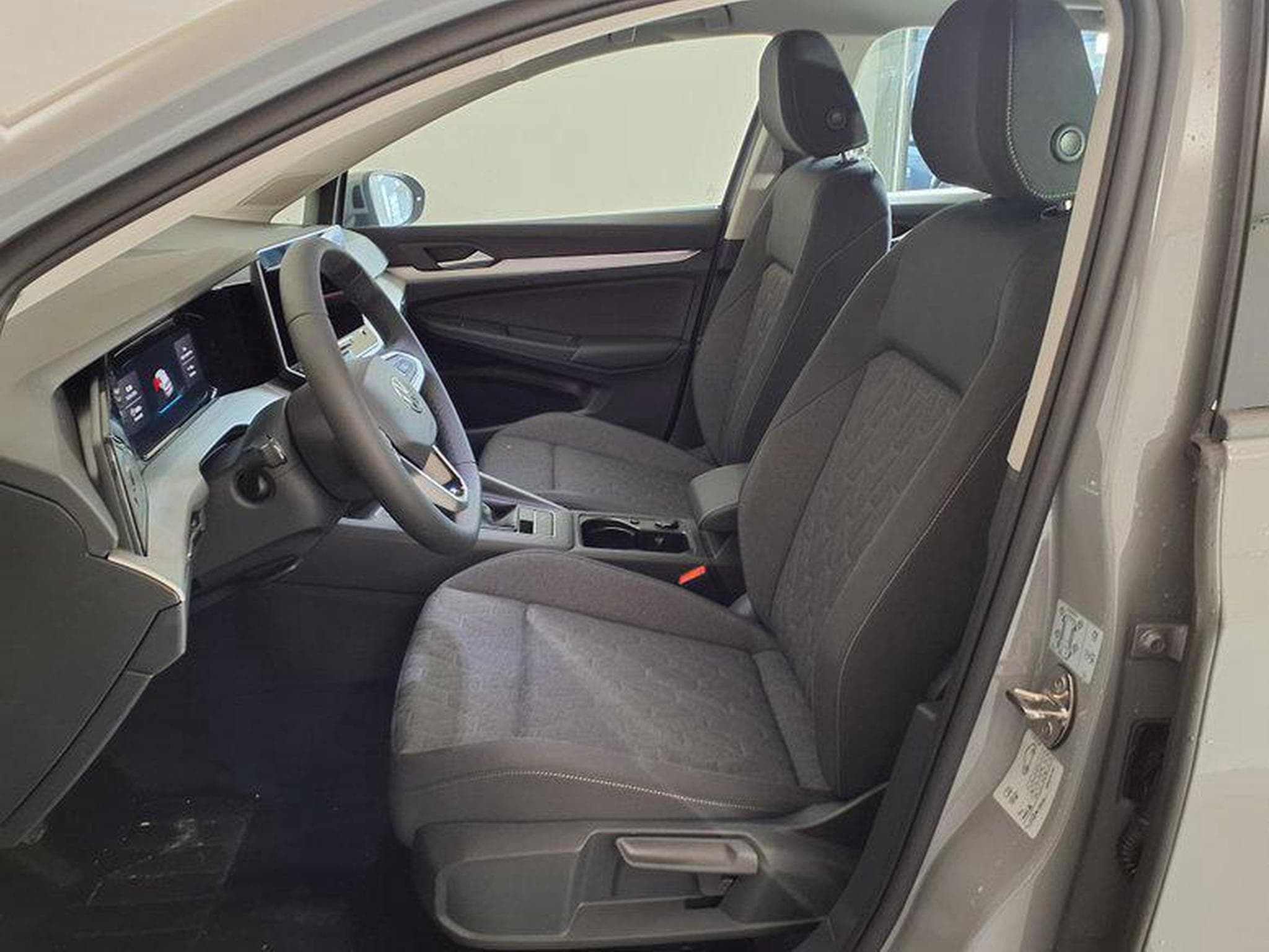 VW Golf Life Plus 1.5 TSI (2026) - Photo 9