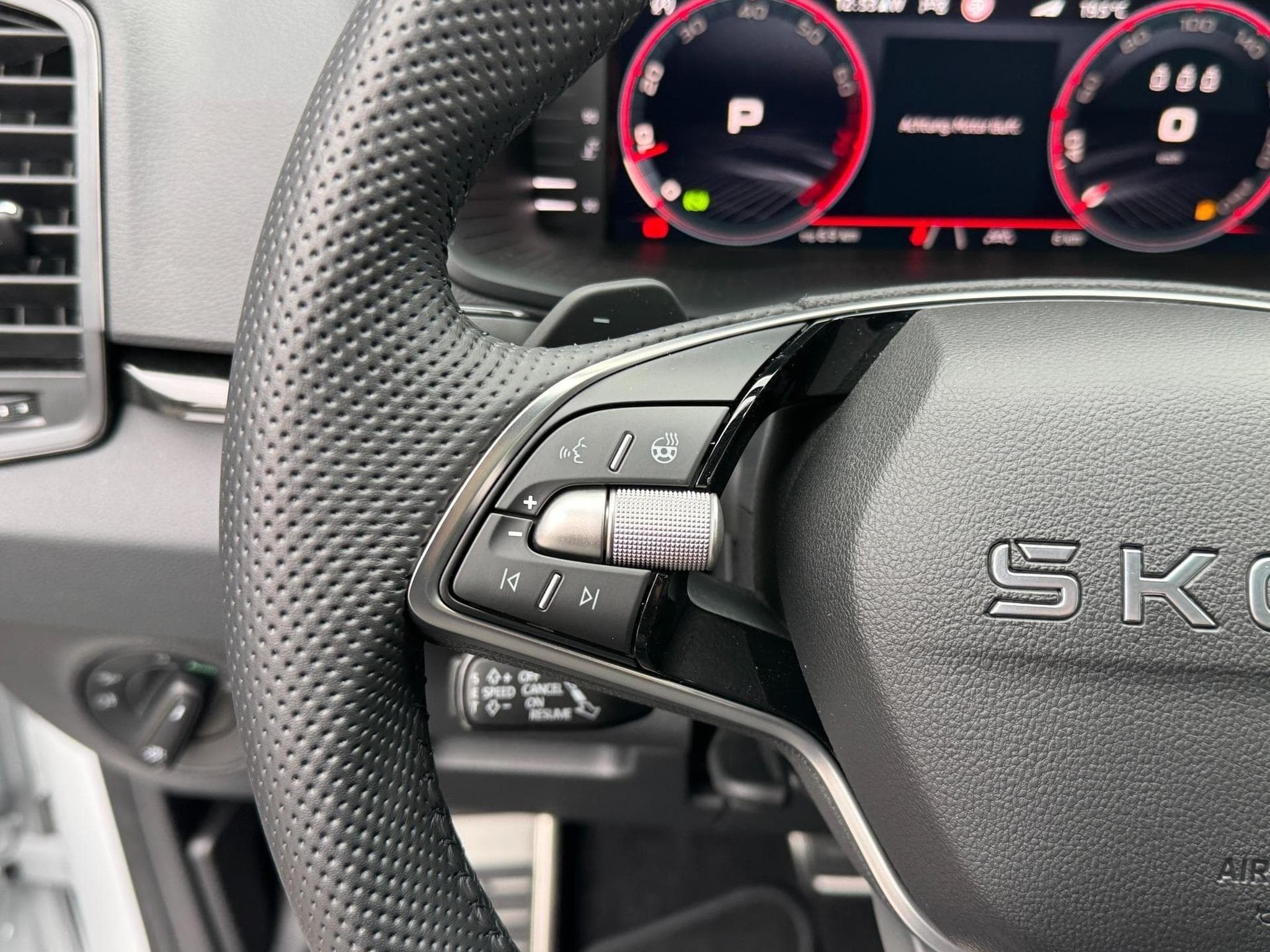 Skoda Karoq Sportline (2026) - Photo 12