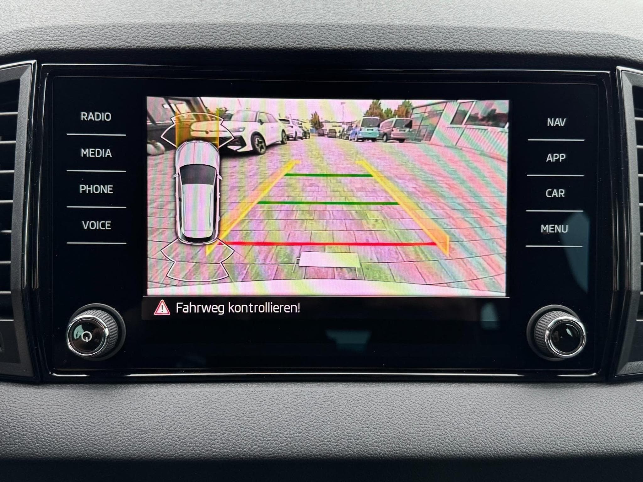Skoda Karoq Sportline (2026) - Photo 16