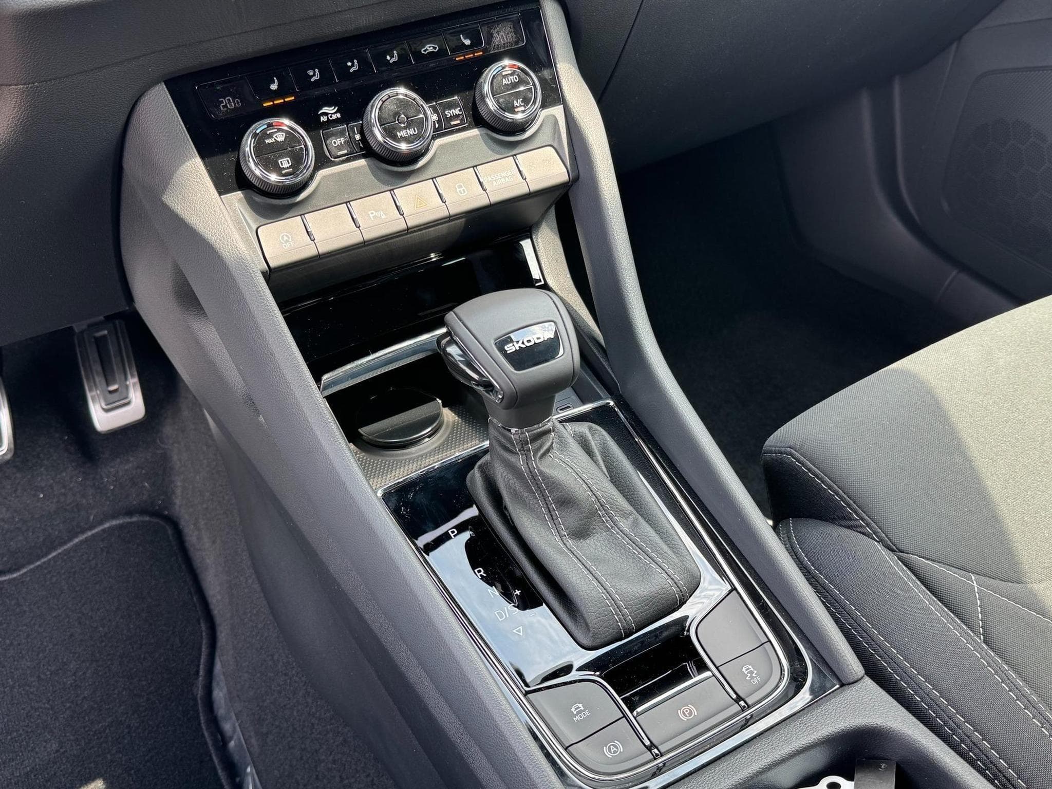 Skoda Karoq Sportline (2026) - Photo 15