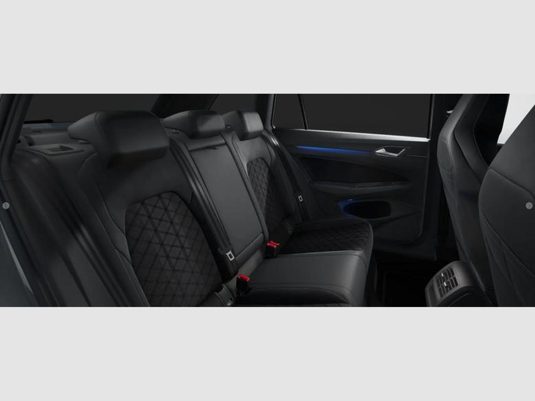 VW Golf Variant R-Line 1.5 eTSI 7-Gang-DSG (2026) - Photo 12