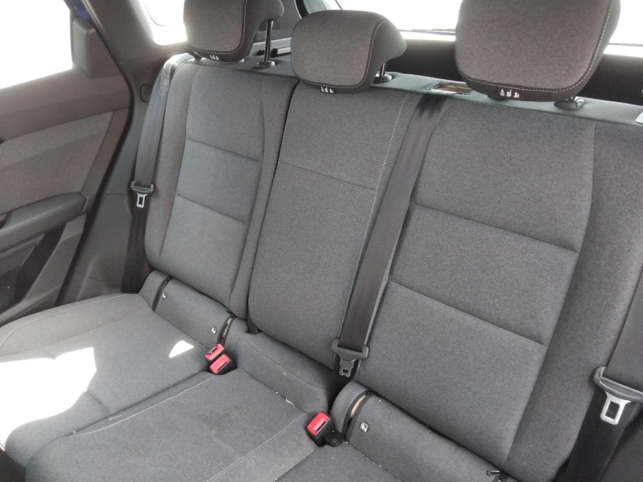 Renault Austral 1.2 TCe MHEV Equilibre 130 (2023) - Photo 8