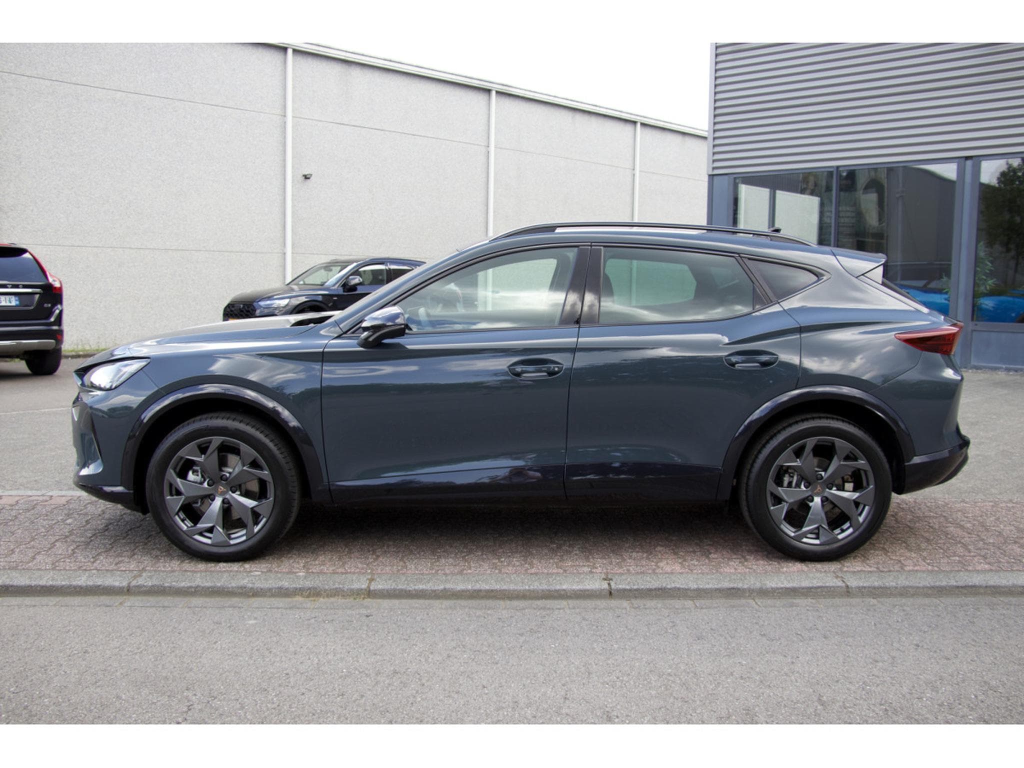 Cupra Formentor 1.5 eTSI DSG ACC caméra de recul 18" LED Kessy Full Link (2026) - Photo 2
