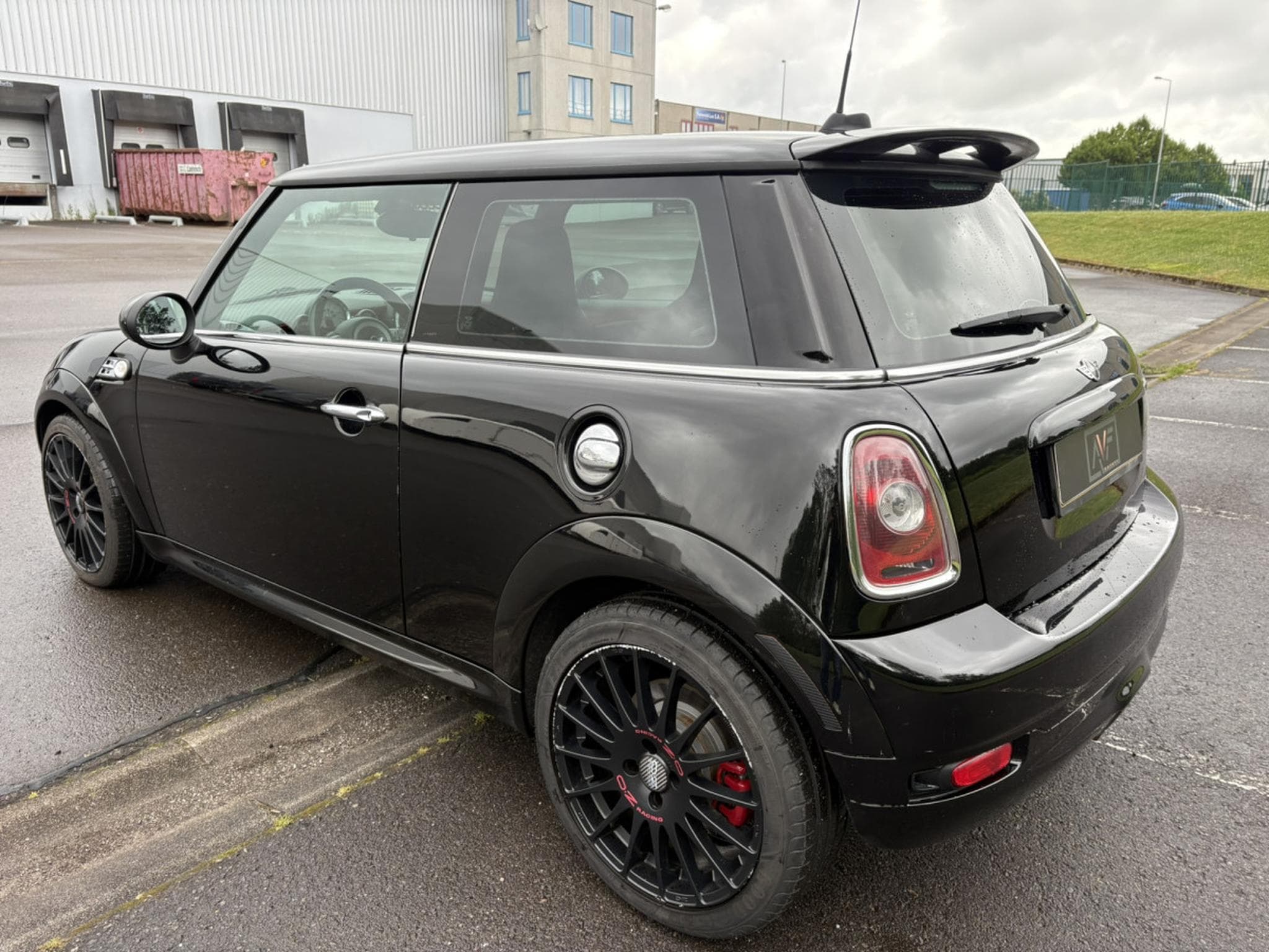 Mini Cooper John Cooper Works R56 - Toit ouvrant - Siège Recaro - Naviga (2008) - Photo 4