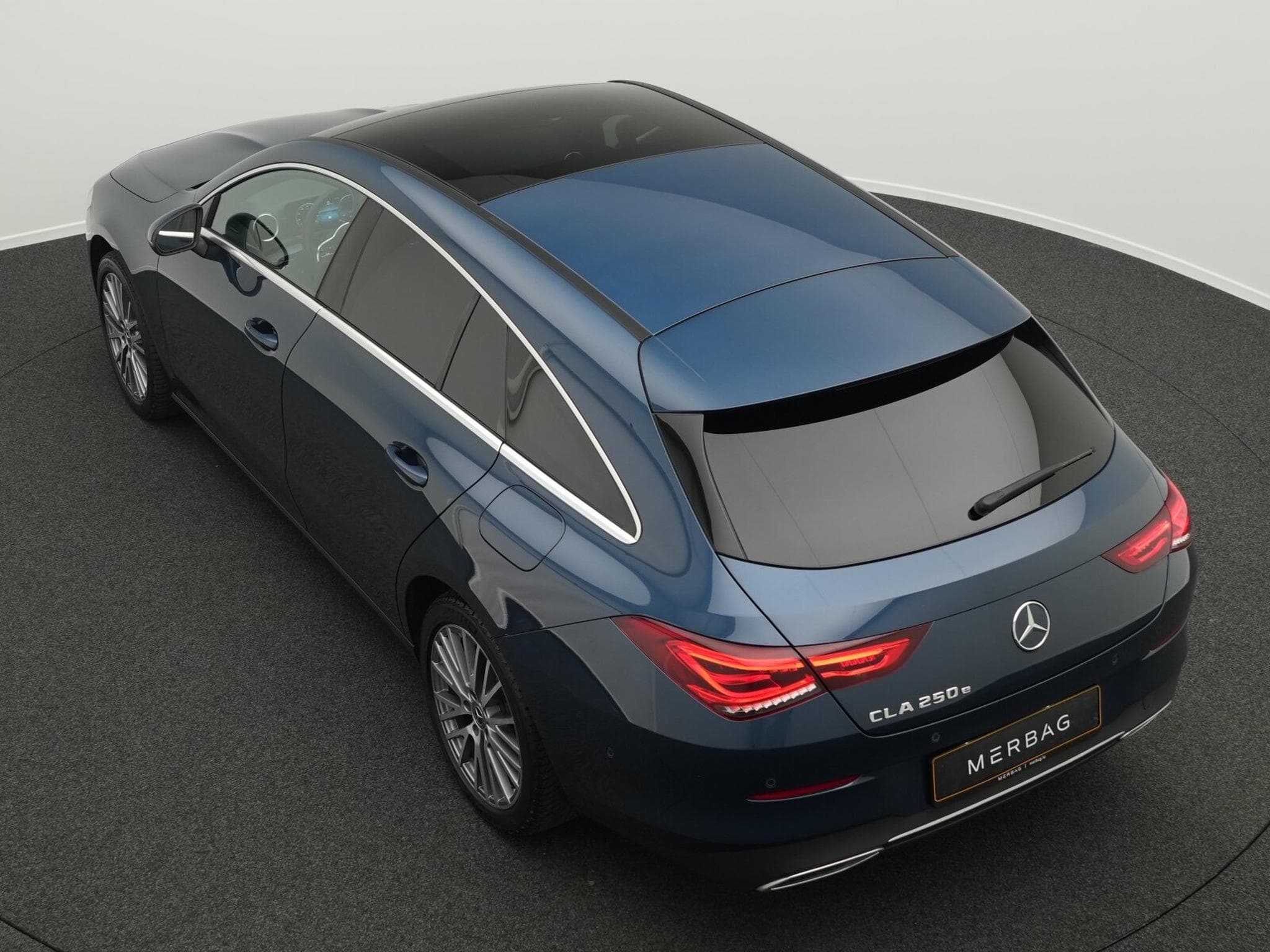 Mercedes CLA 250 Multi+Pano+360°+AHK (2023) - Photo 11