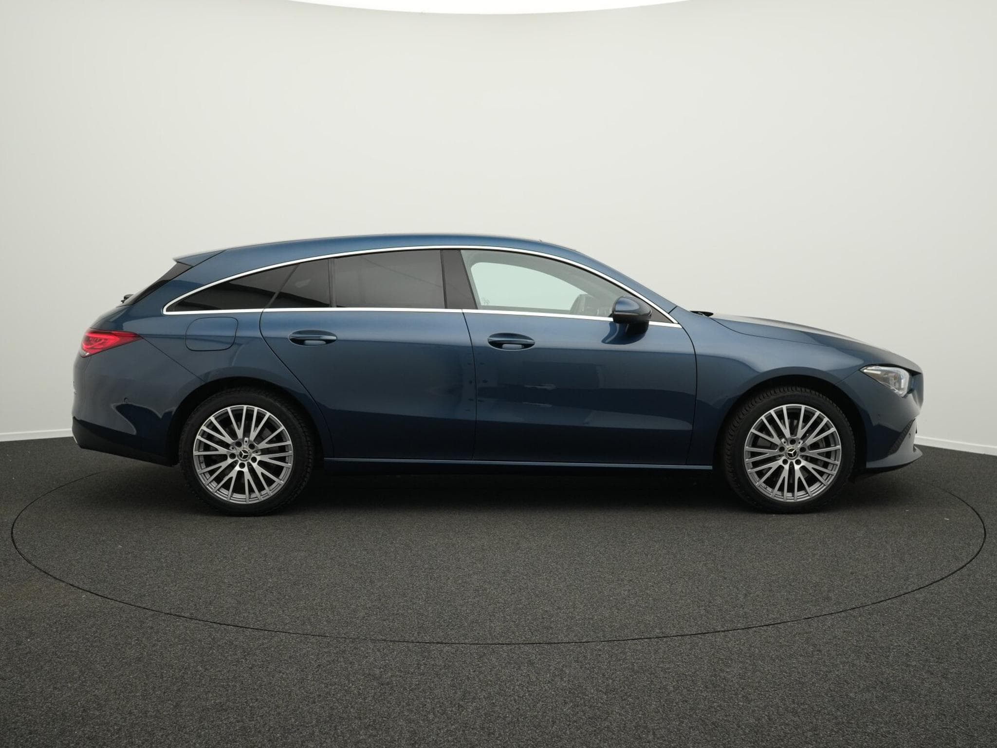 Mercedes CLA 250 Multi+Pano+360°+AHK (2023) - Photo 5