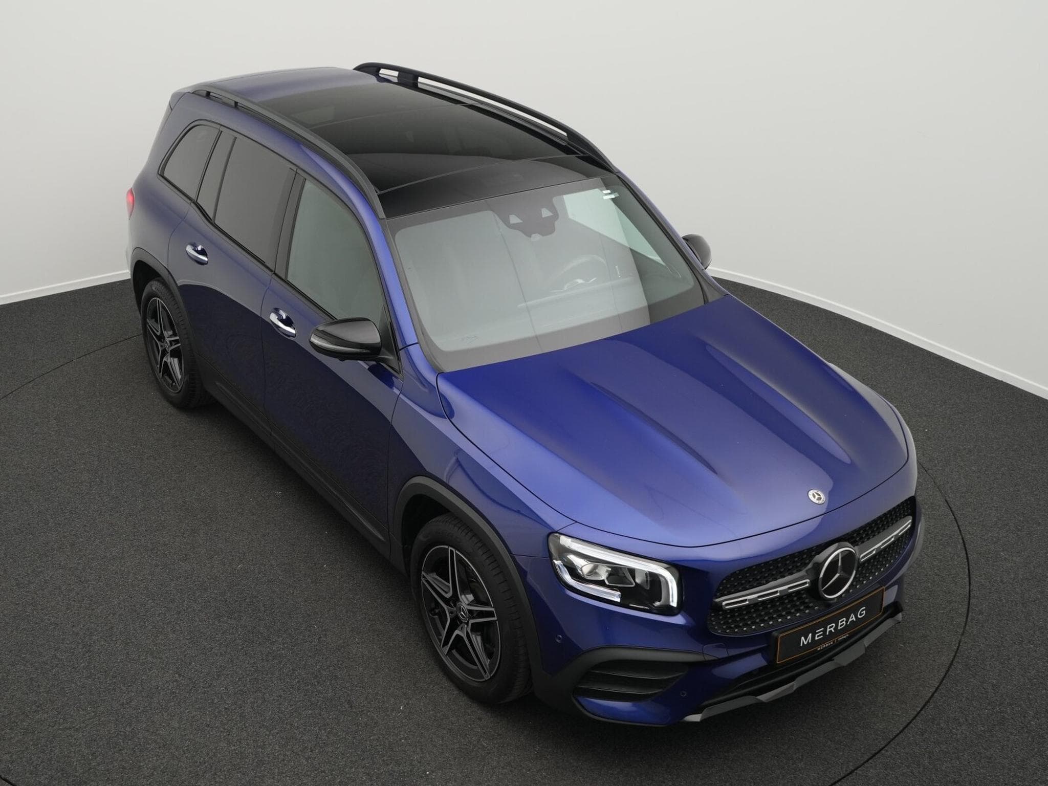 Mercedes GLB 250 4MATIC AMG-Line LED+360°+Pano+Night (2020) - Photo 10