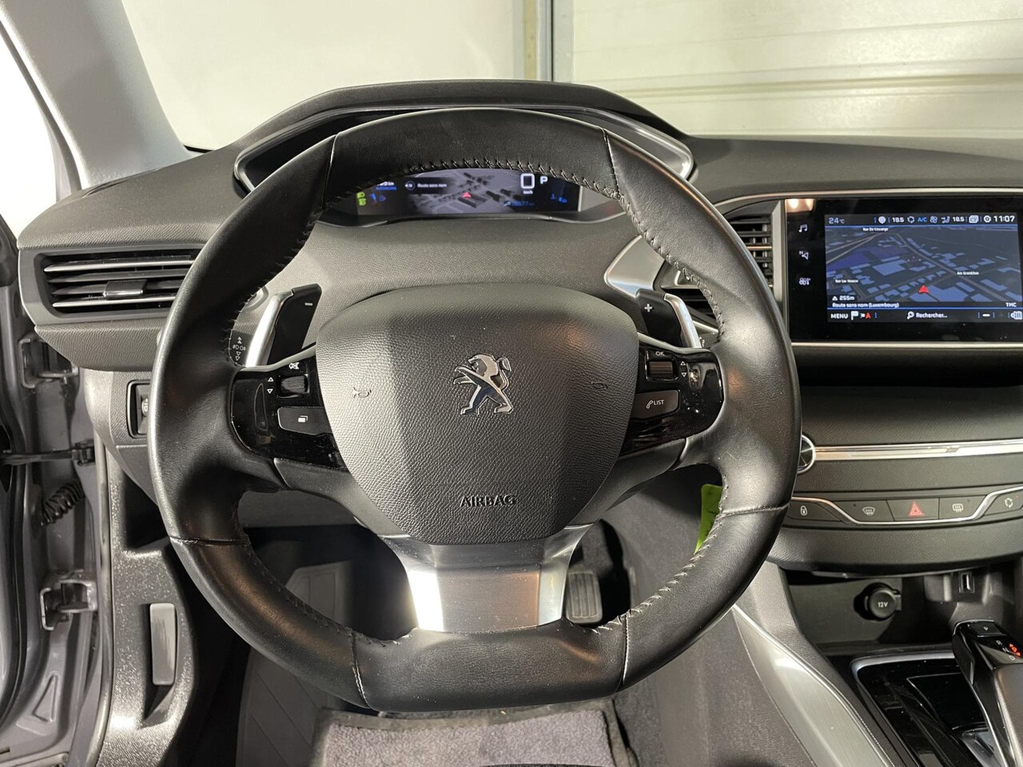 Peugeot 308 SW 1.5 BlueHDI 130 ACTIVE EAT8 GPS BLUETTOTH (2021) - Photo 8