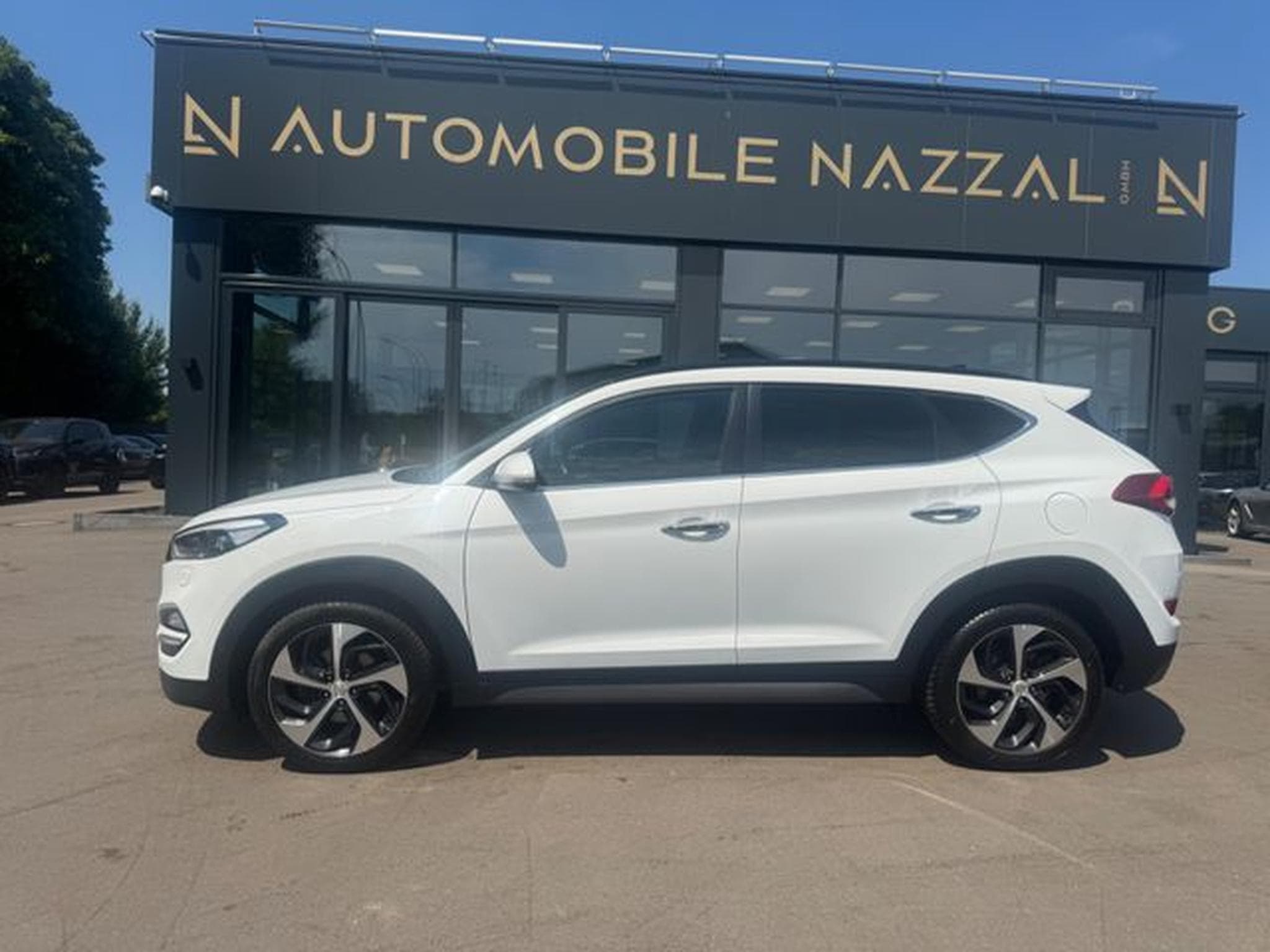 Hyundai TUCSON TUCSON PREMIUM 4WD *1.HD*AUT*LEDER*XENON* (2015) - Photo 12