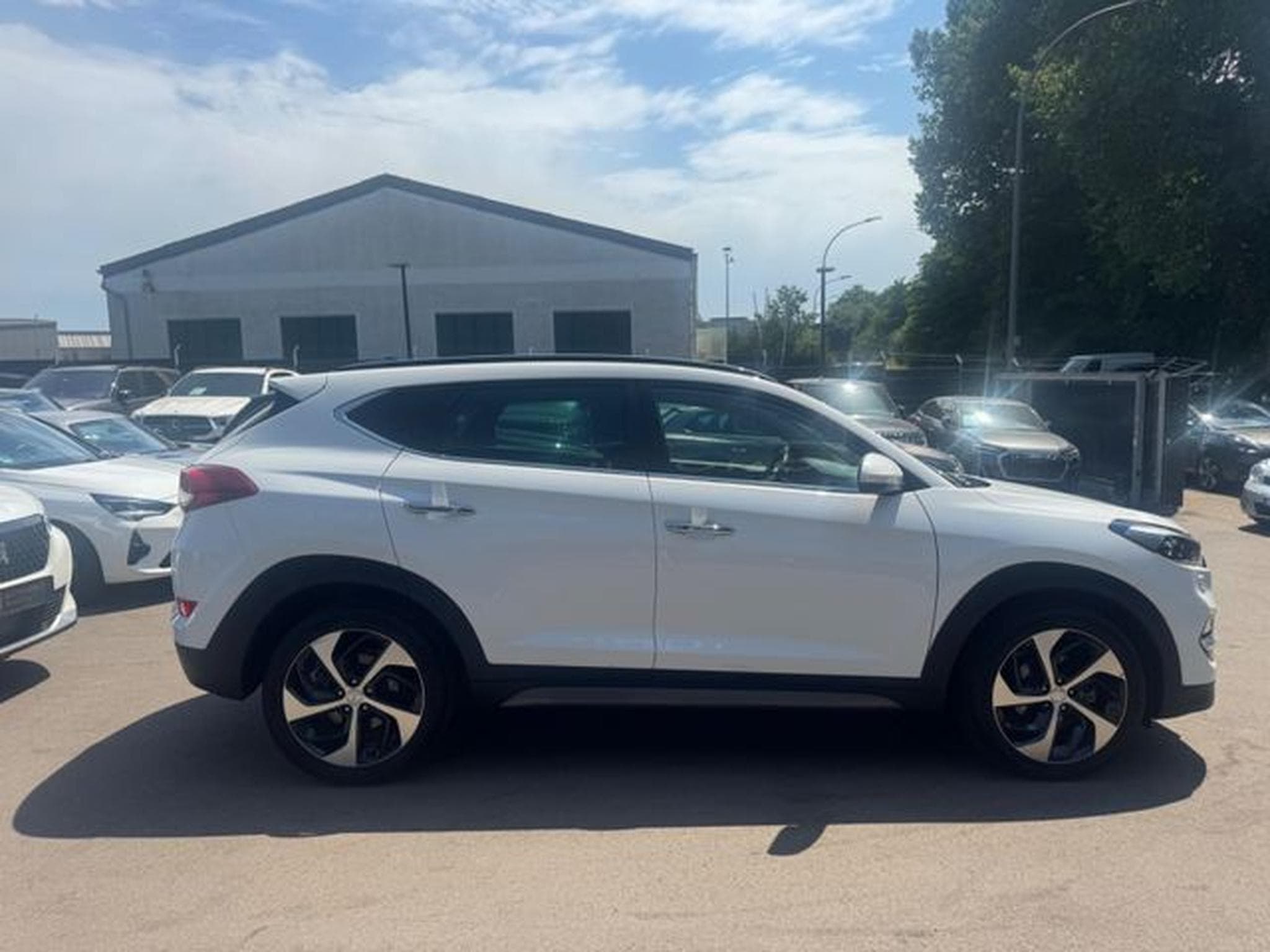 Hyundai TUCSON TUCSON PREMIUM 4WD *1.HD*AUT*LEDER*XENON* (2015) - Photo 13