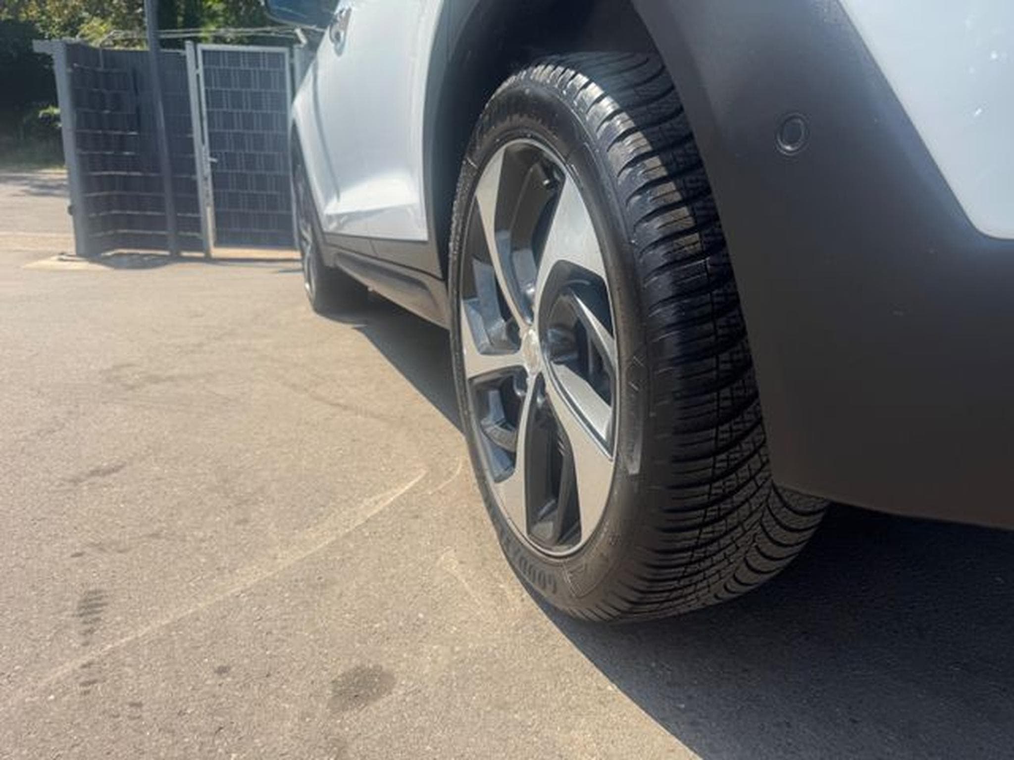 Hyundai TUCSON TUCSON PREMIUM 4WD *1.HD*AUT*LEDER*XENON* (2015) - Photo 9