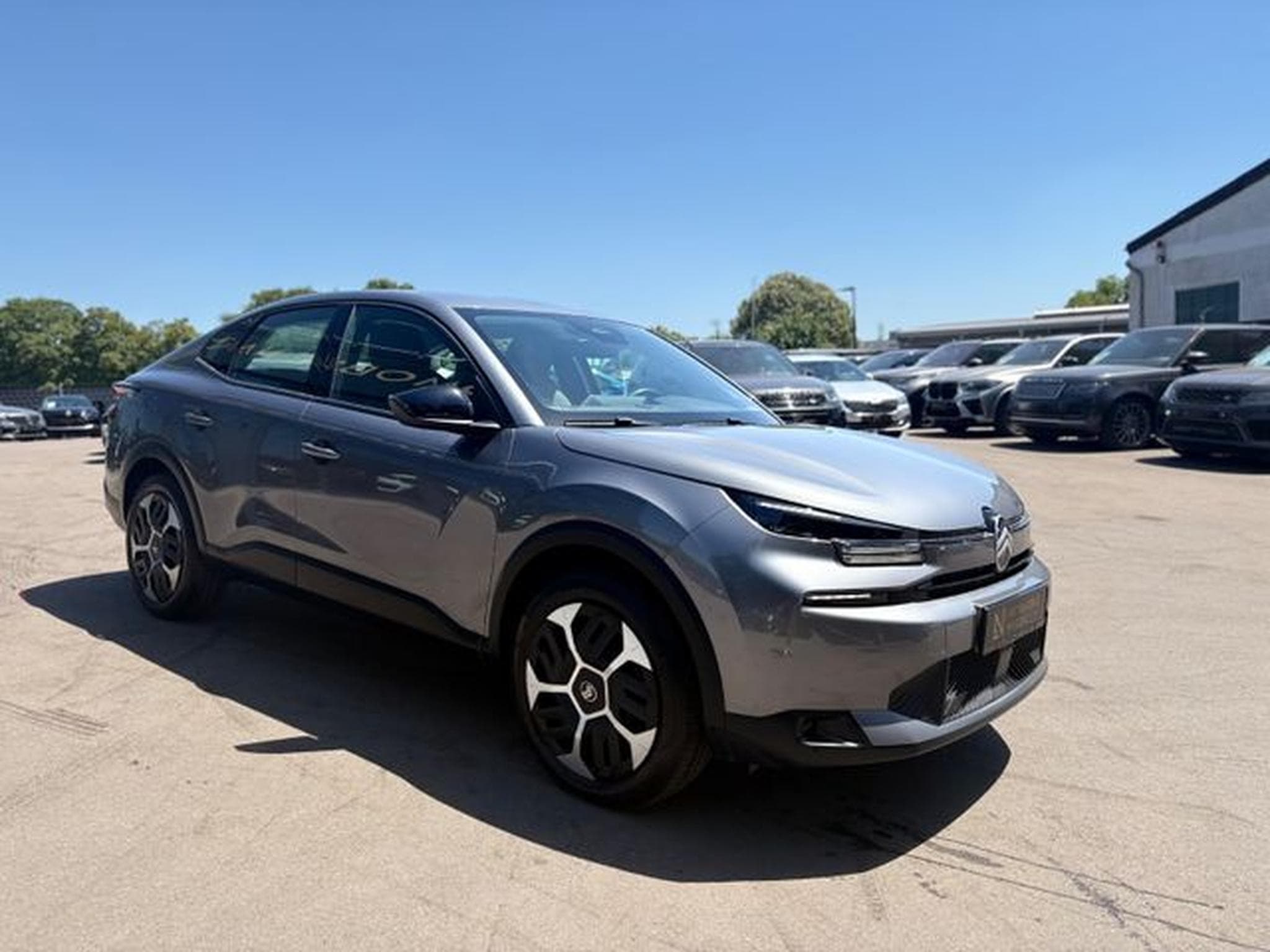 Citroën C4 X C4 X E PLUS*115 KW RANGE EXTENDER*1.HD*TOP*AUT* (2025) - Photo 6