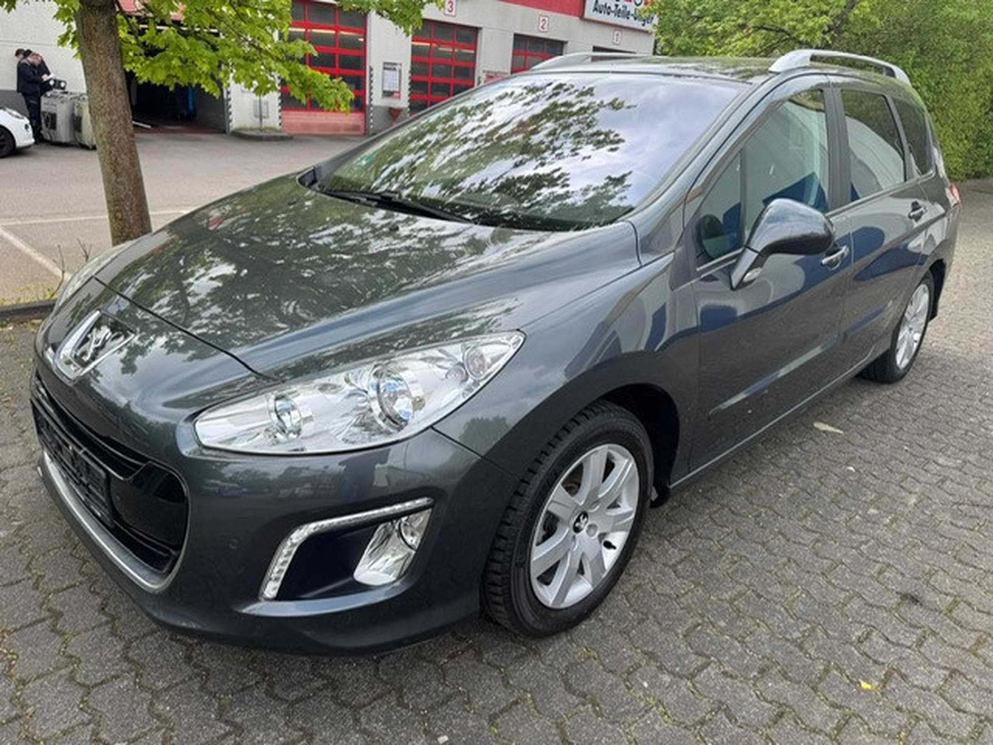 Peugeot 308 PEUGEOT 308 SW PANORAMA KLIMA BLUETOOTH (2013) - Photo 1