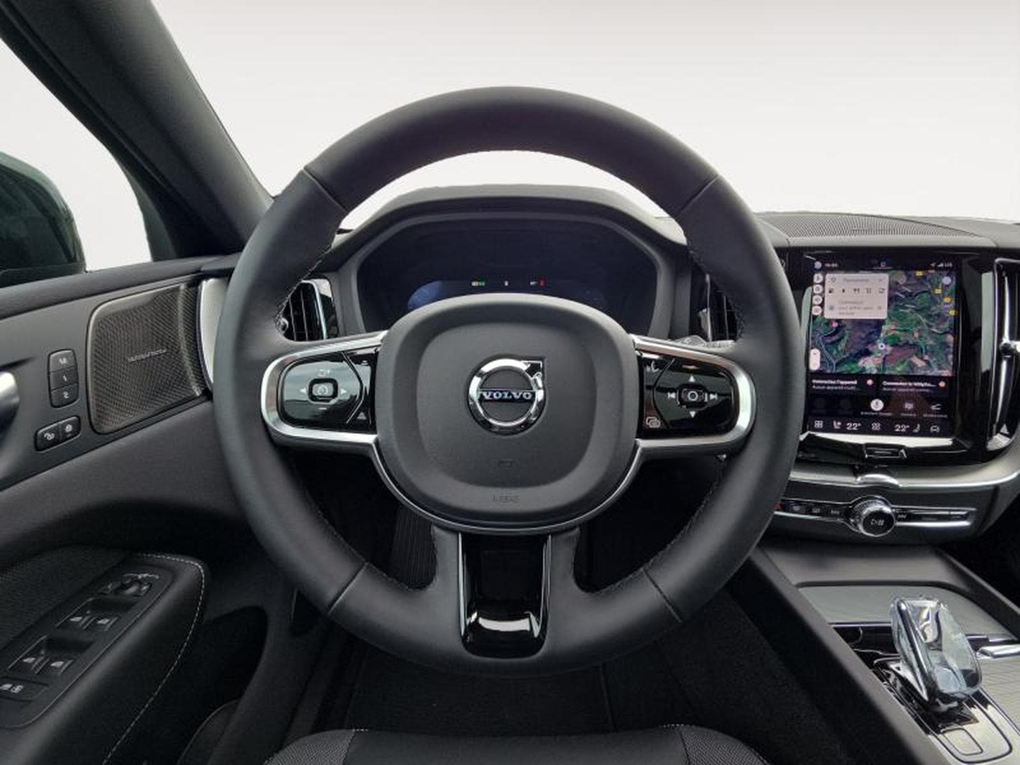 Volvo XC60 T6 Plus Dark / Hybride KIT HIVER (2025) - Photo 33