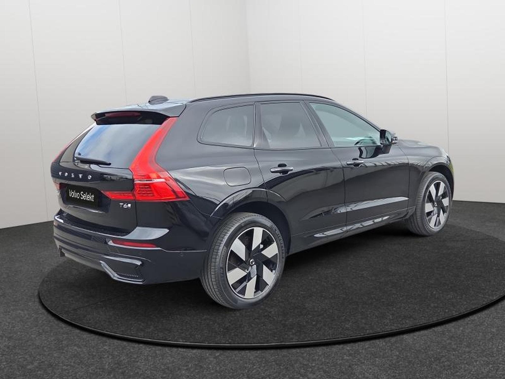 Volvo XC60 T6 Plus Dark / Hybride KIT HIVER (2025) - Photo 5