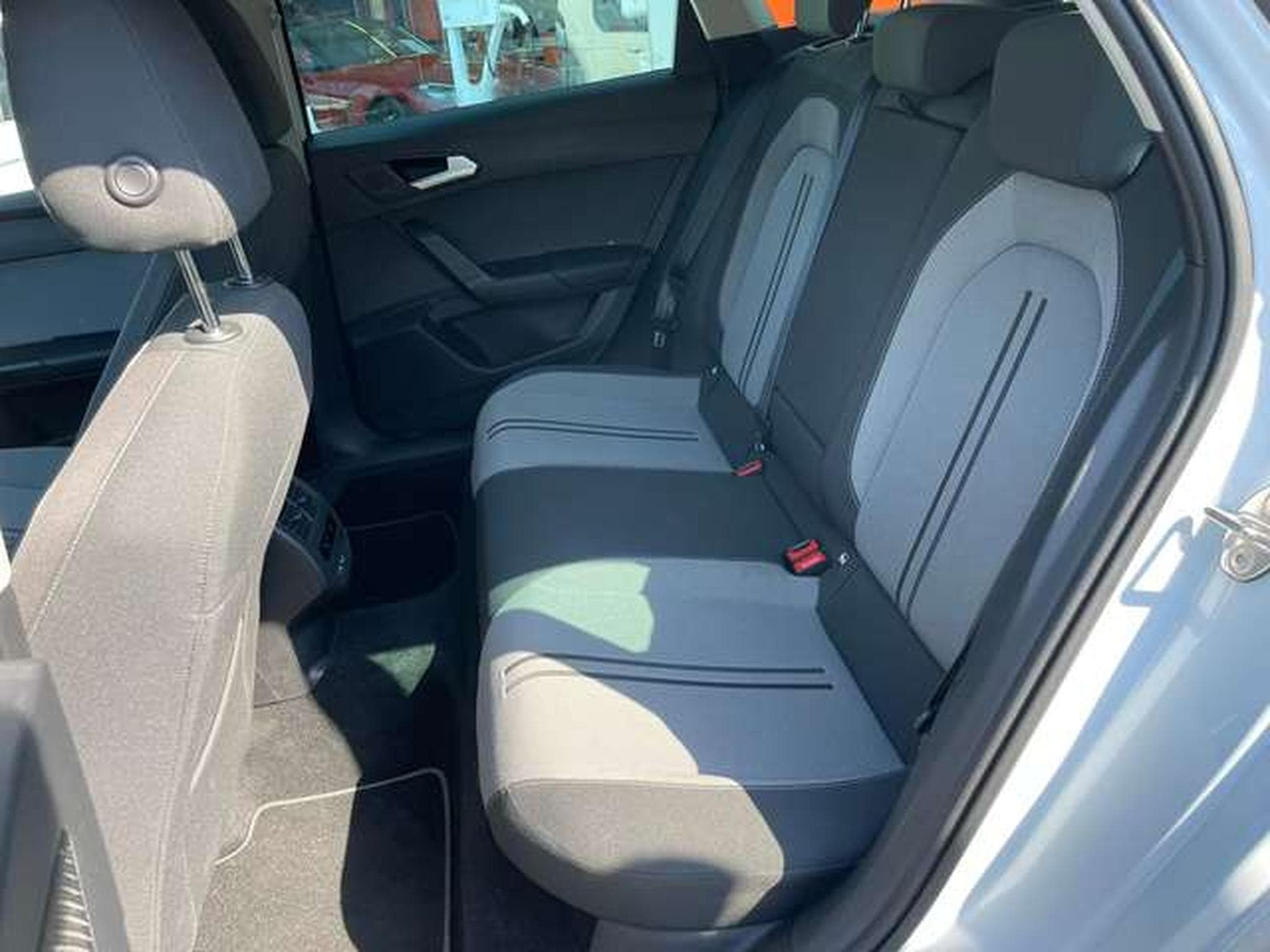 SEAT Leon Sportstourer 1.0 Style GARANTIE JUSQU'A 36 MOIS (2022) - Photo 24