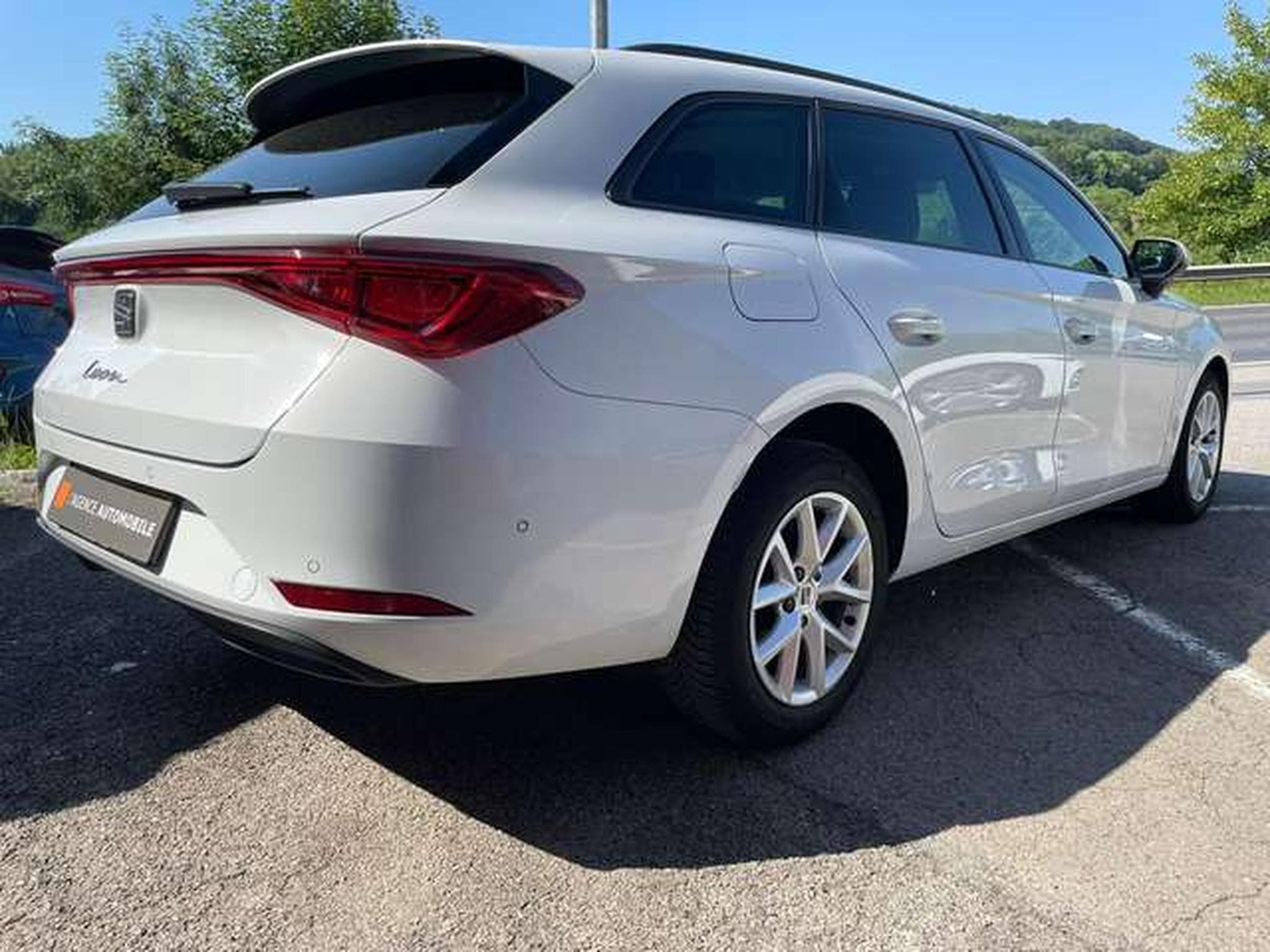 SEAT Leon Sportstourer 1.0 Style GARANTIE JUSQU'A 36 MOIS (2022) - Photo 5