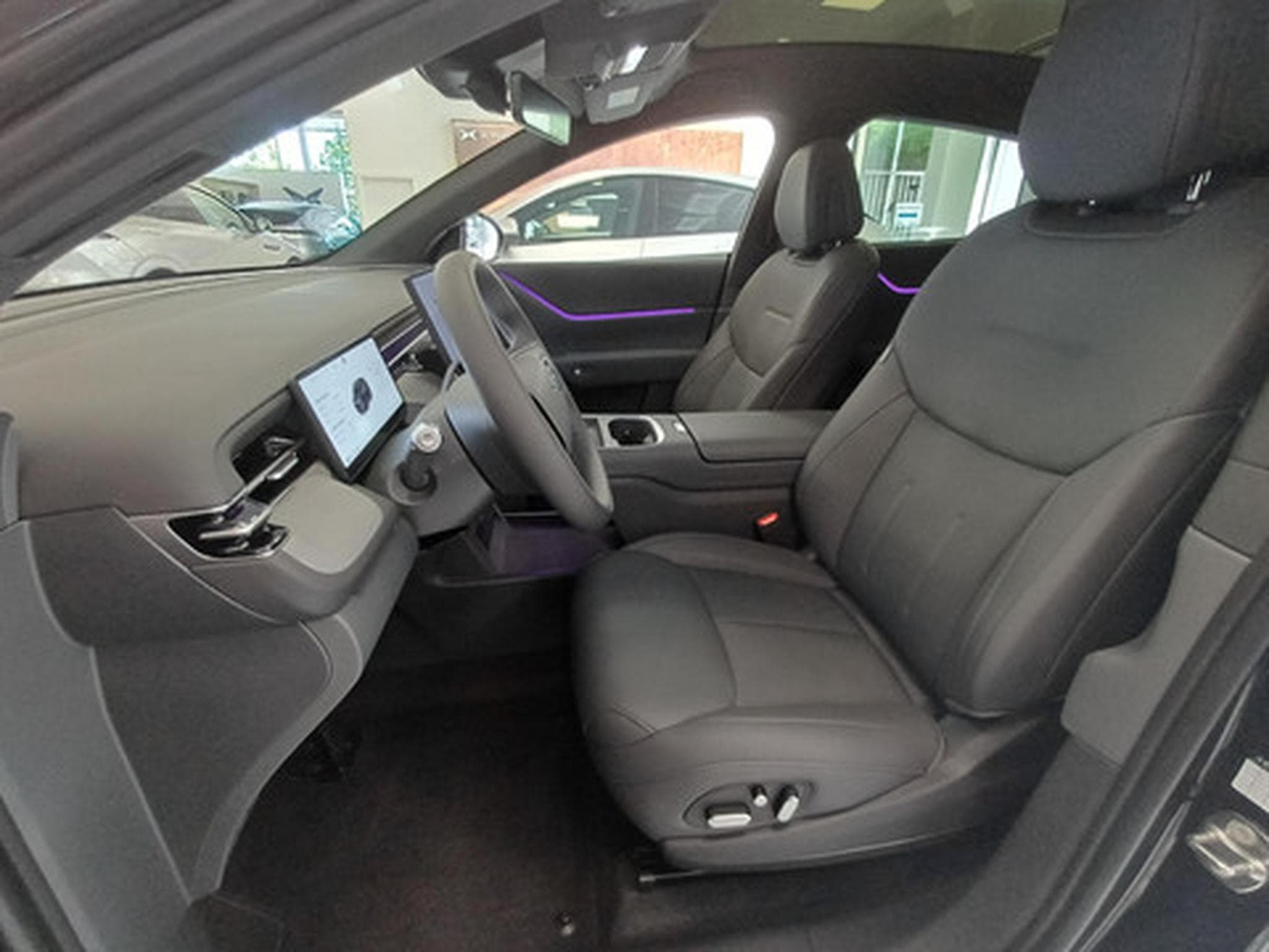 Xpeng G6 Performance AWD (2026) - Photo 8