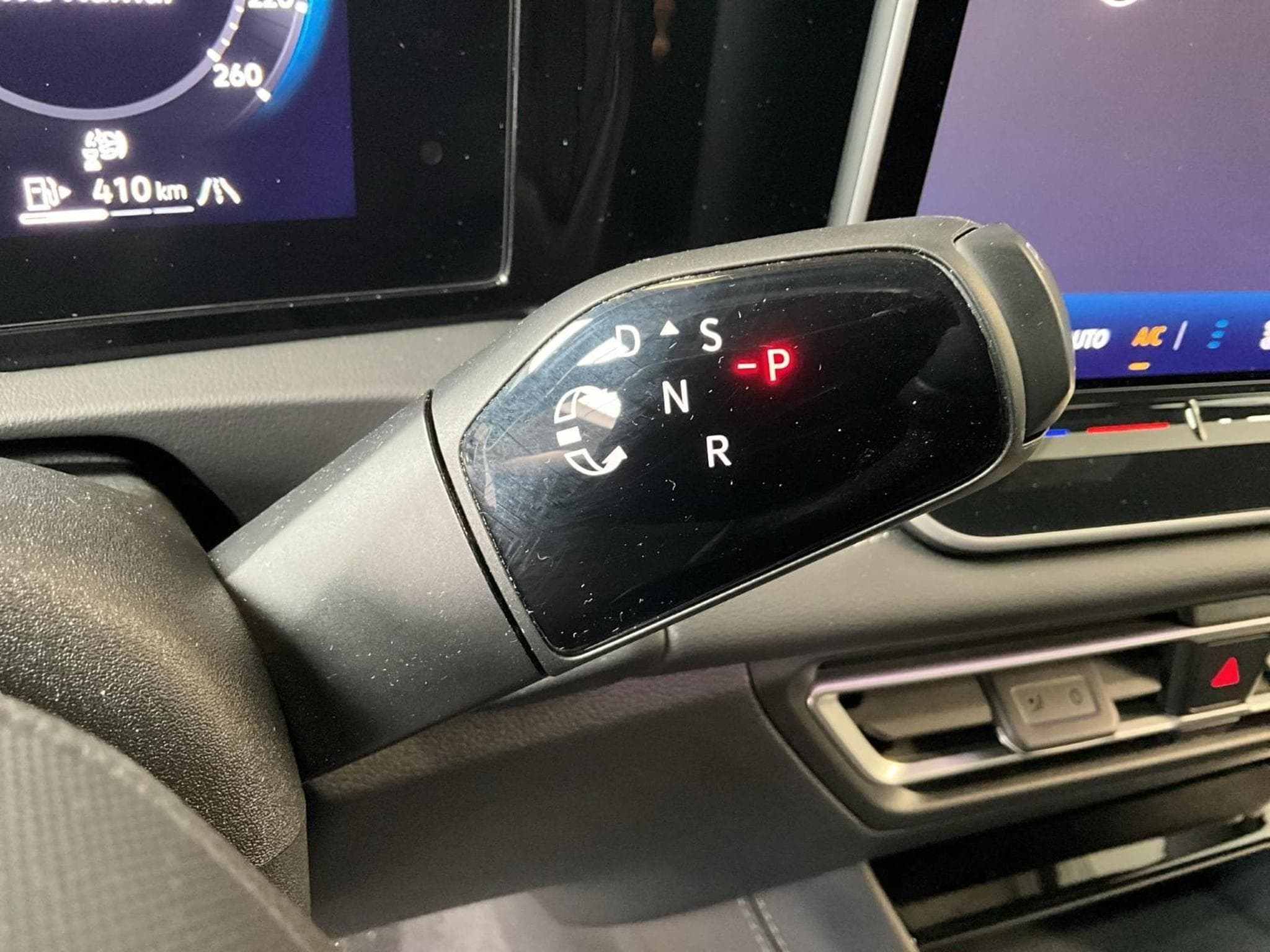 VW Tiguan R-Line+DSG+Black-Style+4M+Pano+AHK+IQ-Drive (2025) - Photo 12