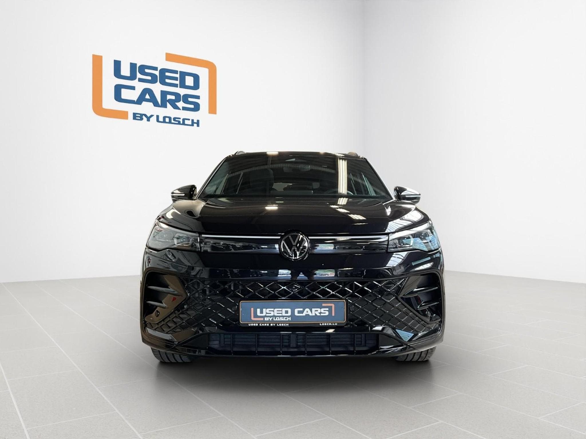 VW Tiguan R-Line+DSG+Black-Style+4M+Pano+AHK+IQ-Drive (2025) - Photo 3