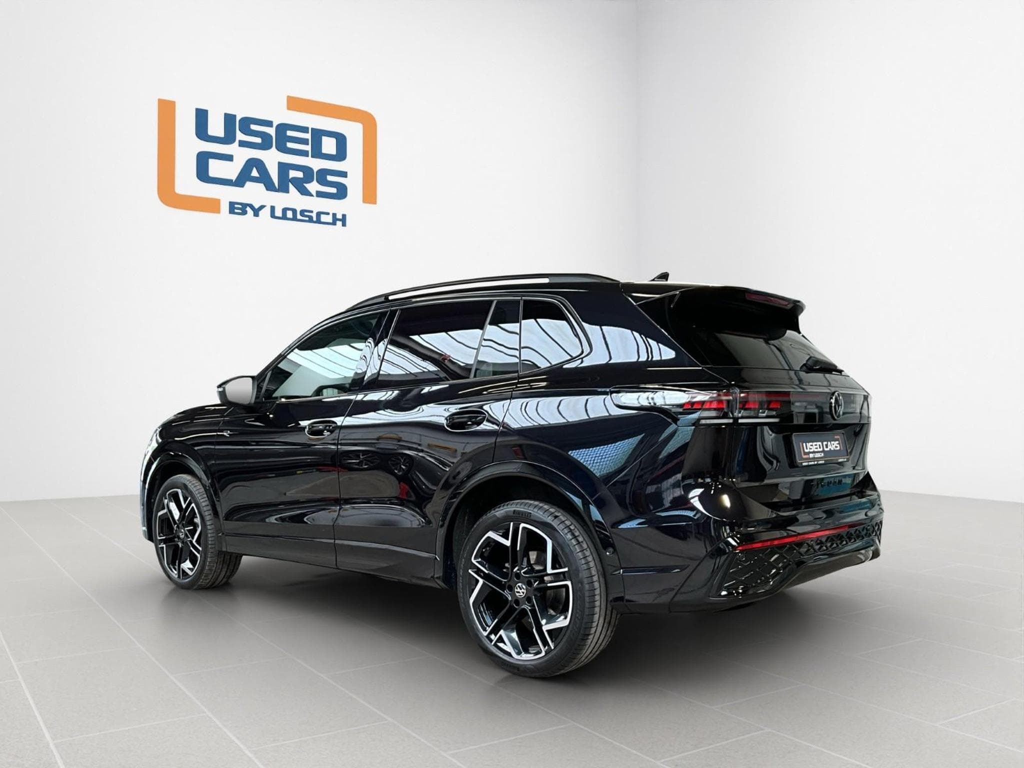 VW Tiguan R-Line+DSG+Black-Style+4M+Pano+AHK+IQ-Drive (2025) - Photo 5