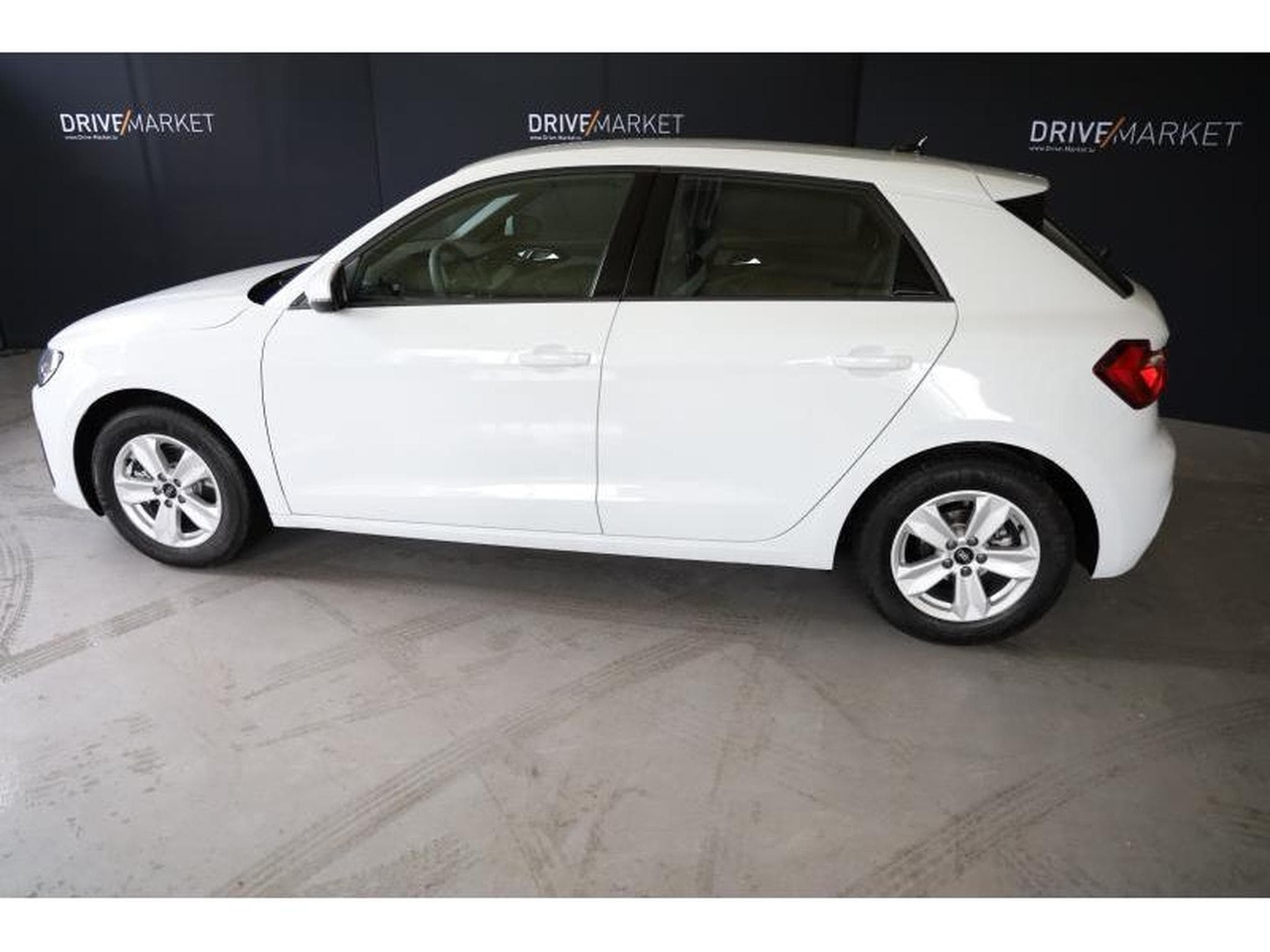Audi A1 Sportback S Line (2024) - Photo 13