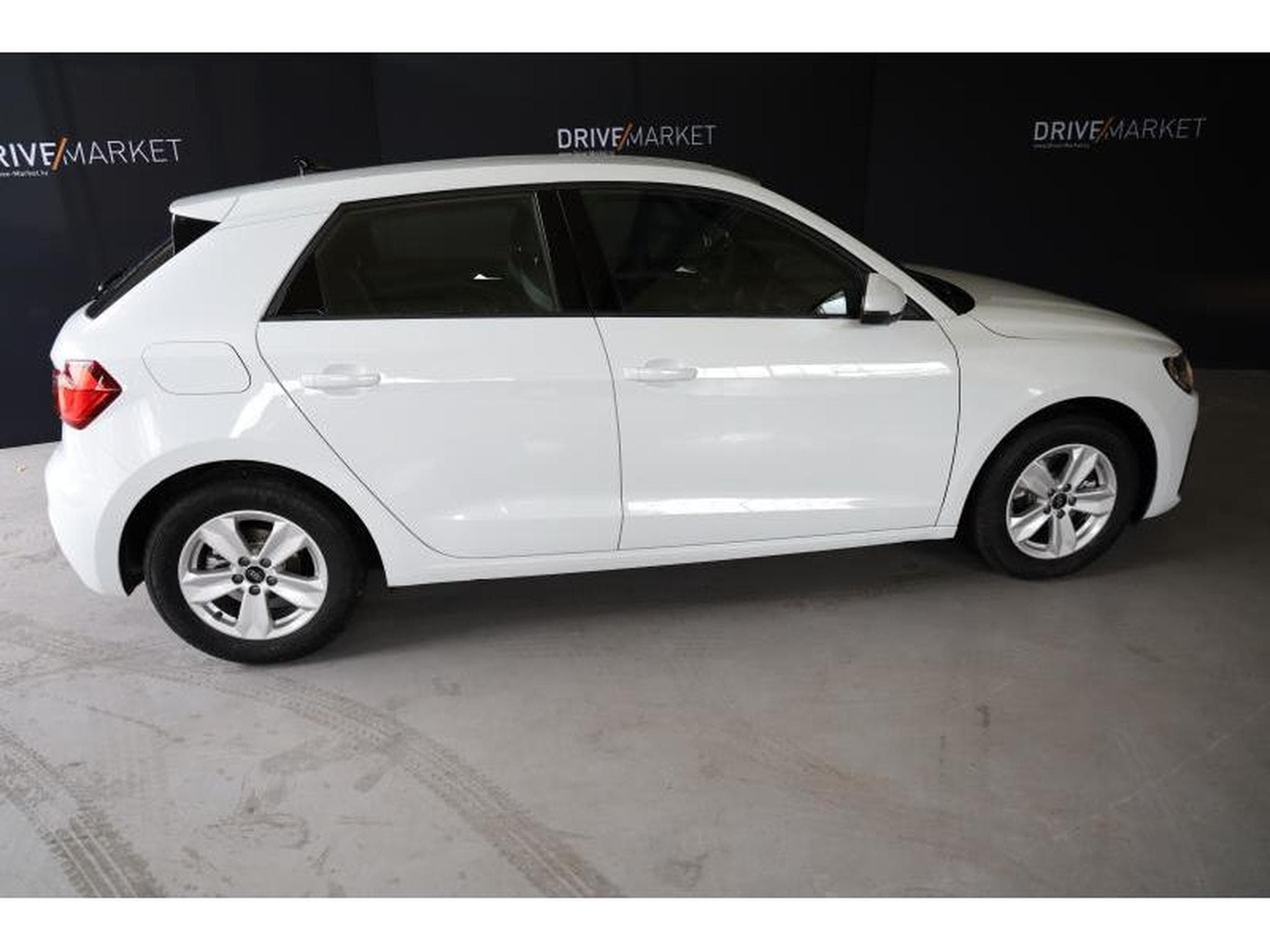 Audi A1 Sportback S Line (2024) - Photo 14