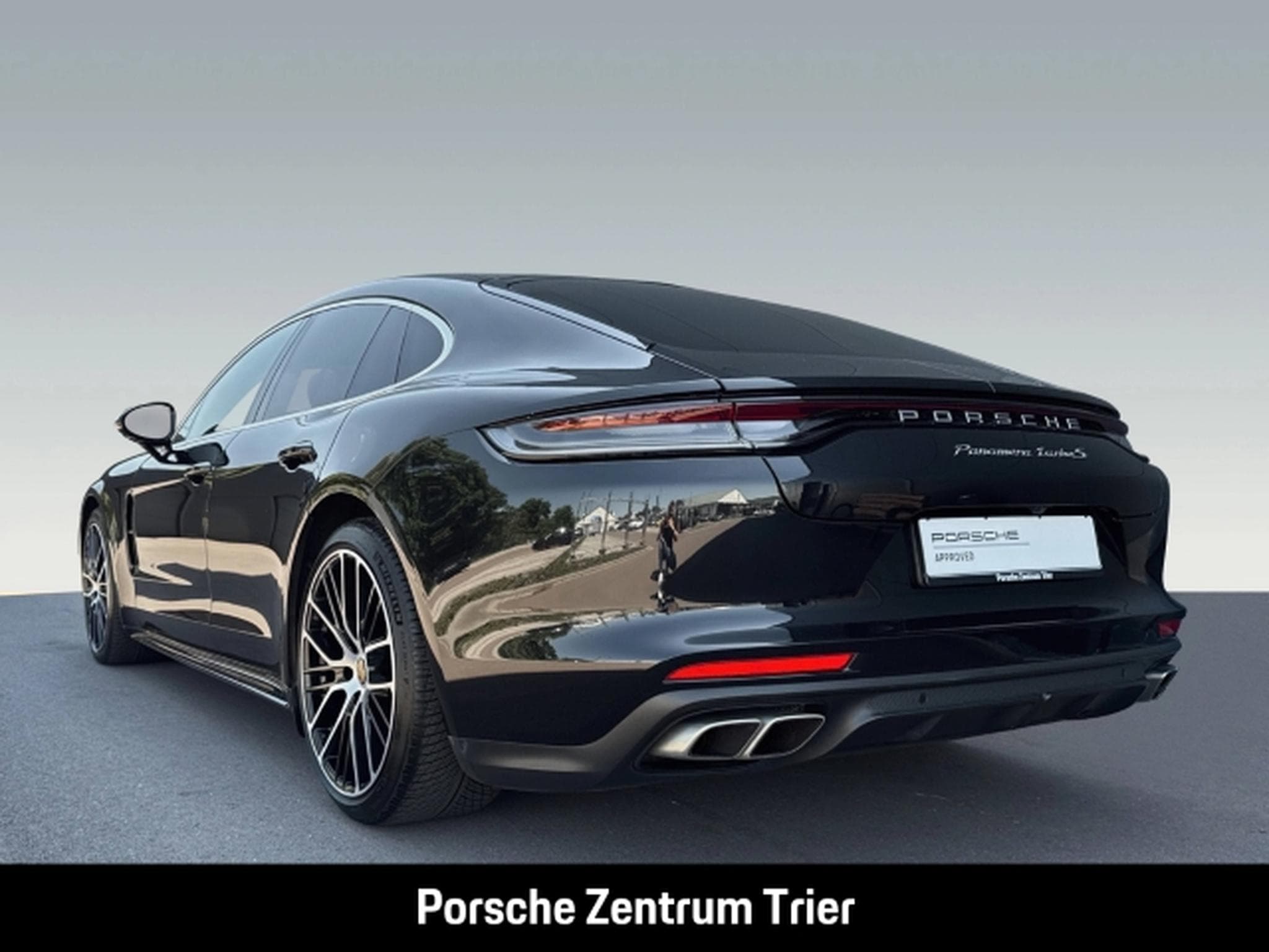 Porsche Panamera S Soft-Close Surround-View PCCB (2022) - Photo 3