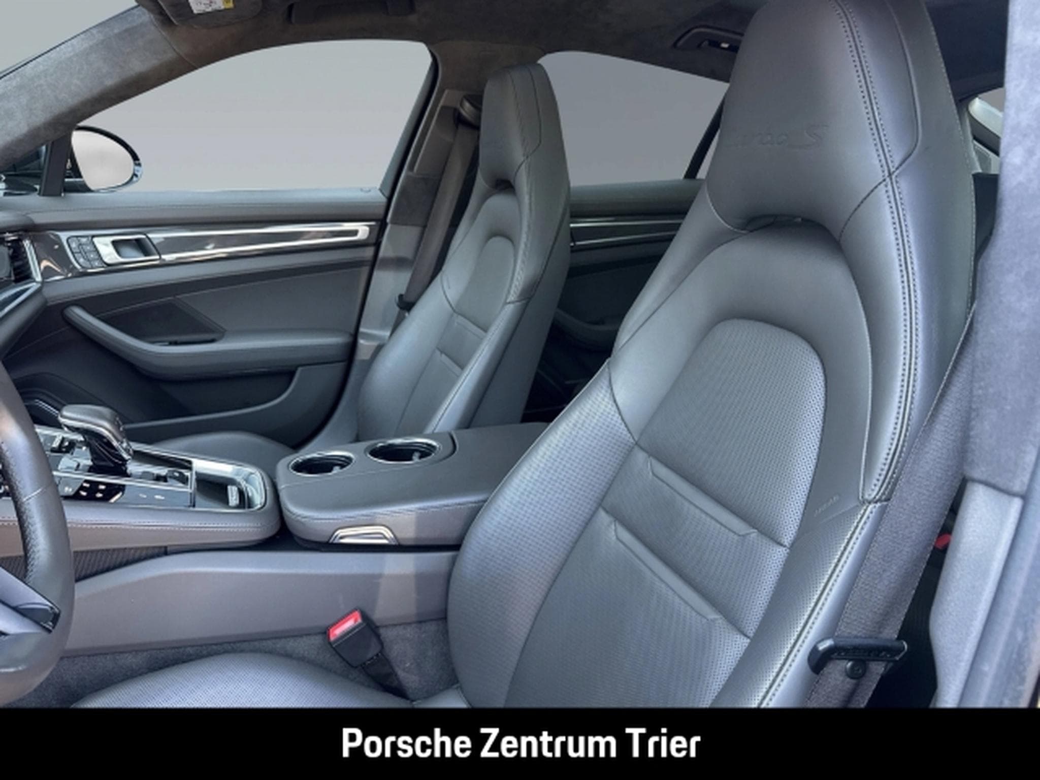 Porsche Panamera S Soft-Close Surround-View PCCB (2022) - Photo 5