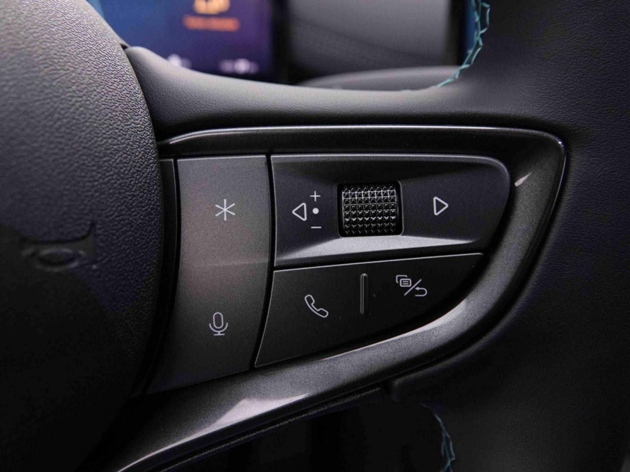 BYD Seal Comfort 1.5 PHEV 212 Automatique Touring (2025) - Photo 21