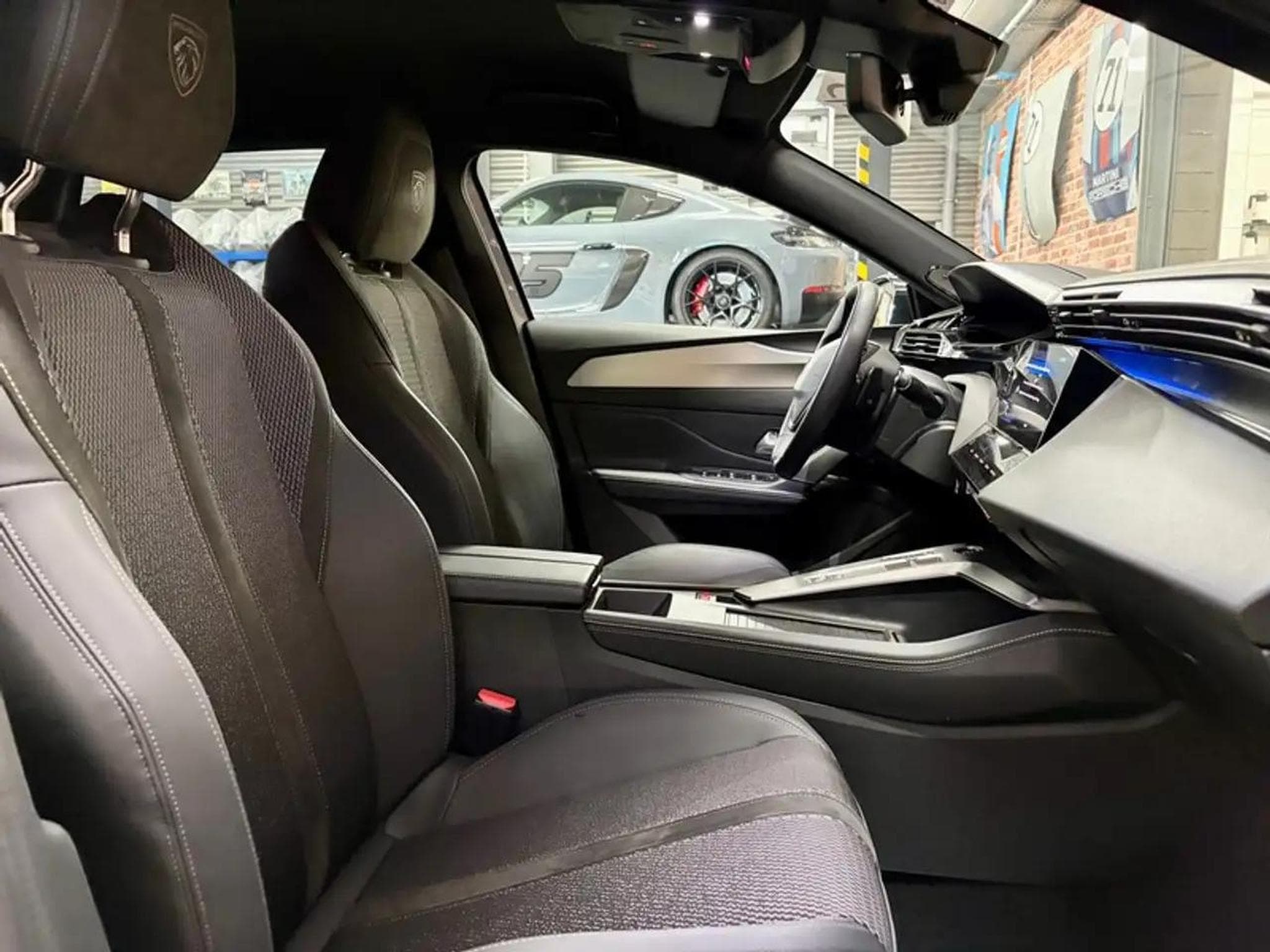 Peugeot 308 (2024) - Photo 8