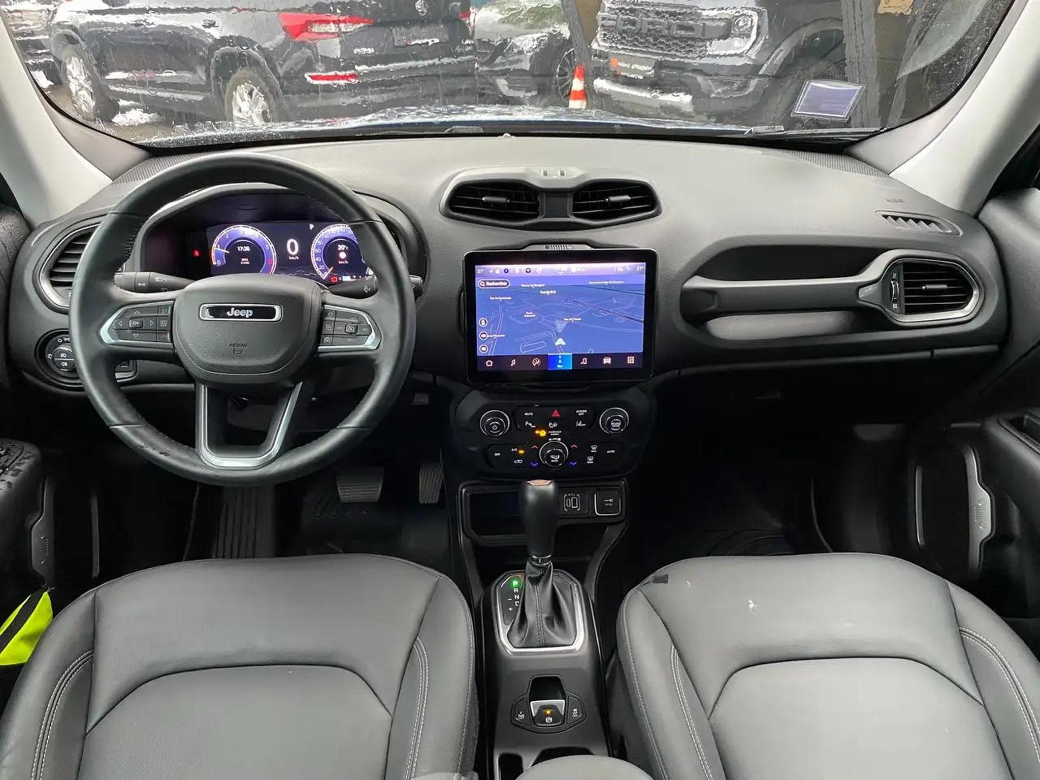 Jeep Renegade (2024) - Photo 16