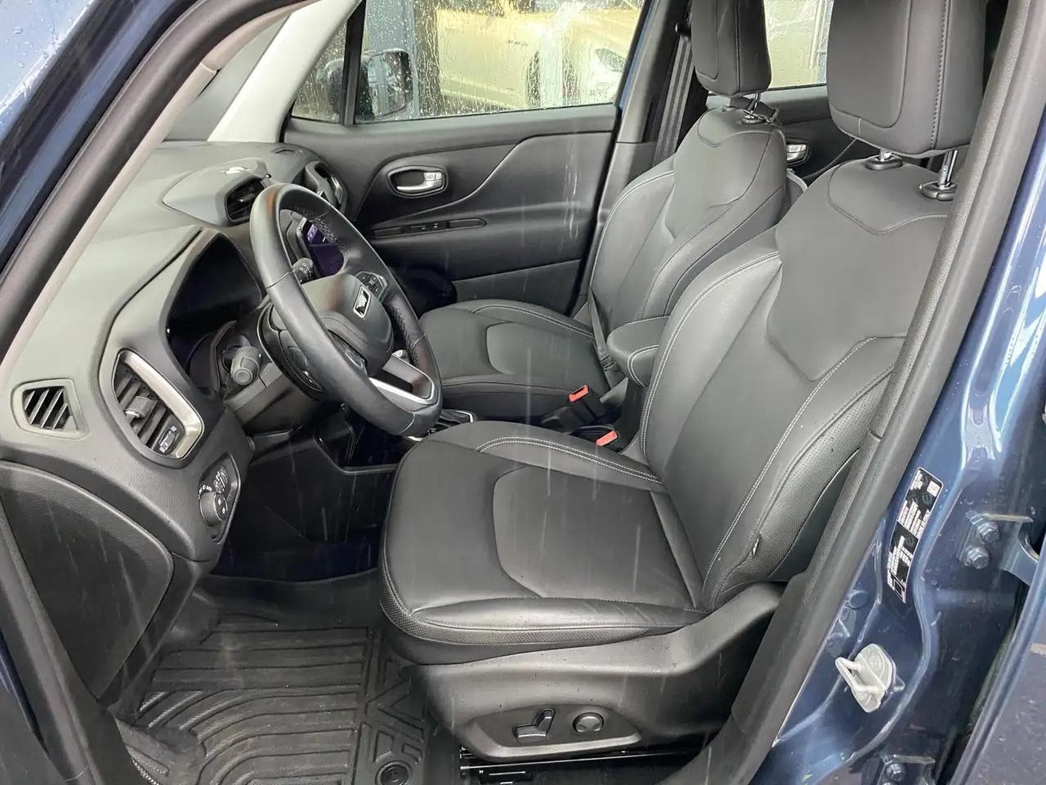 Jeep Renegade (2024) - Photo 7