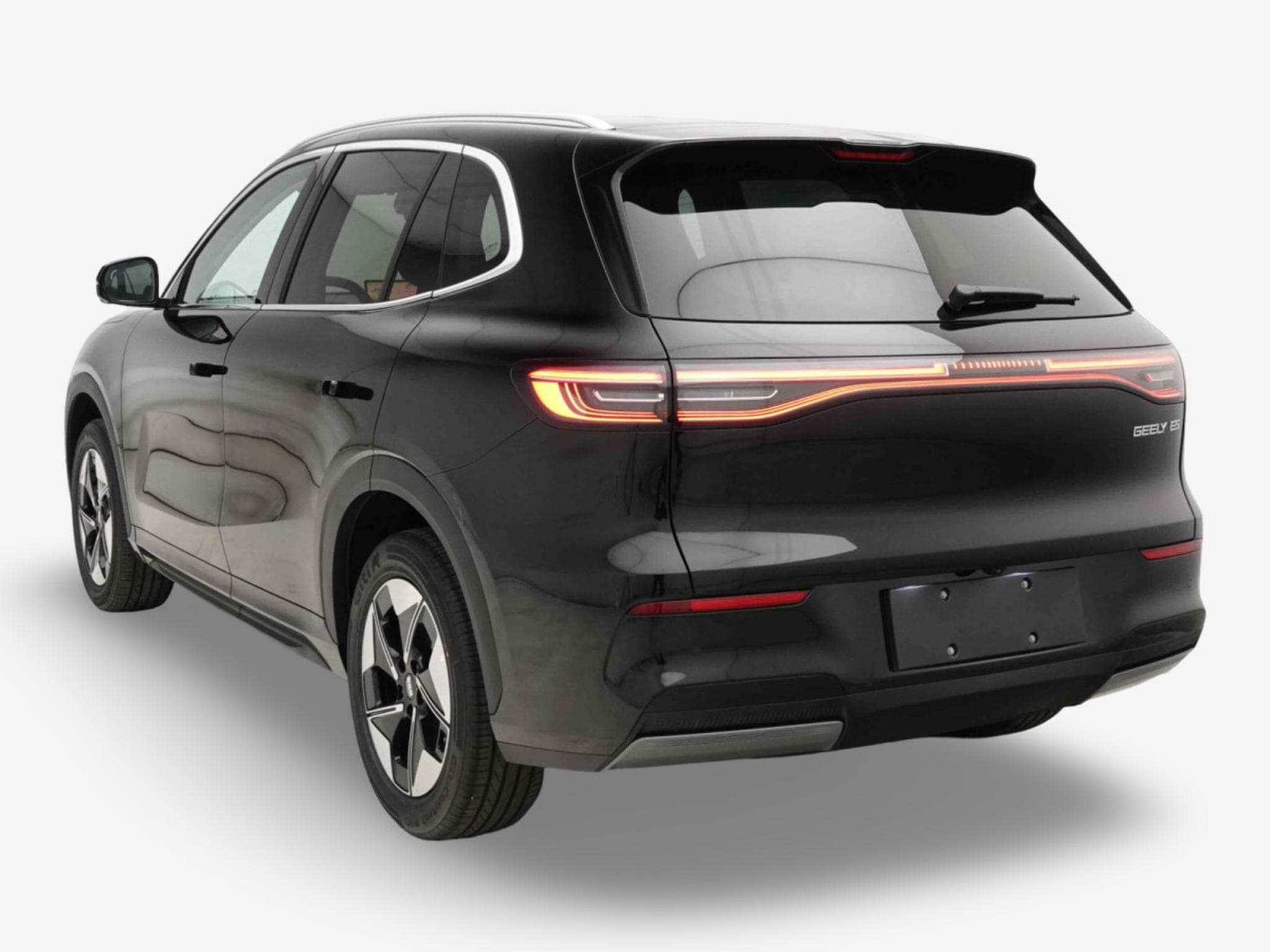 Geely EX5 PRO +  60 kWH´h (2026) - Photo 4