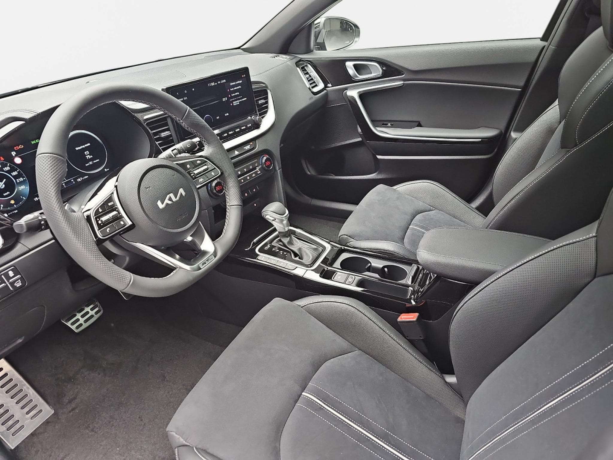 Kia XCeed 1.6 T-GDI DCT 150 GT-LINE (2026) - Photo 15