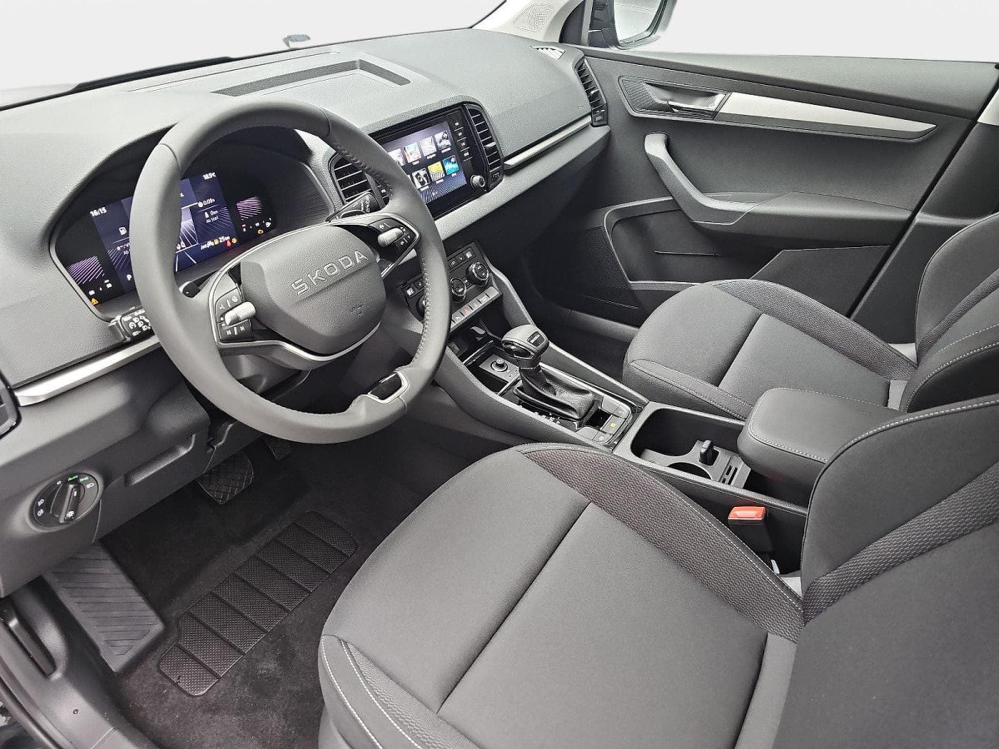 Skoda Karoq 1.5 TSi DSG 150 130 Anniversary (2026) - Photo 18