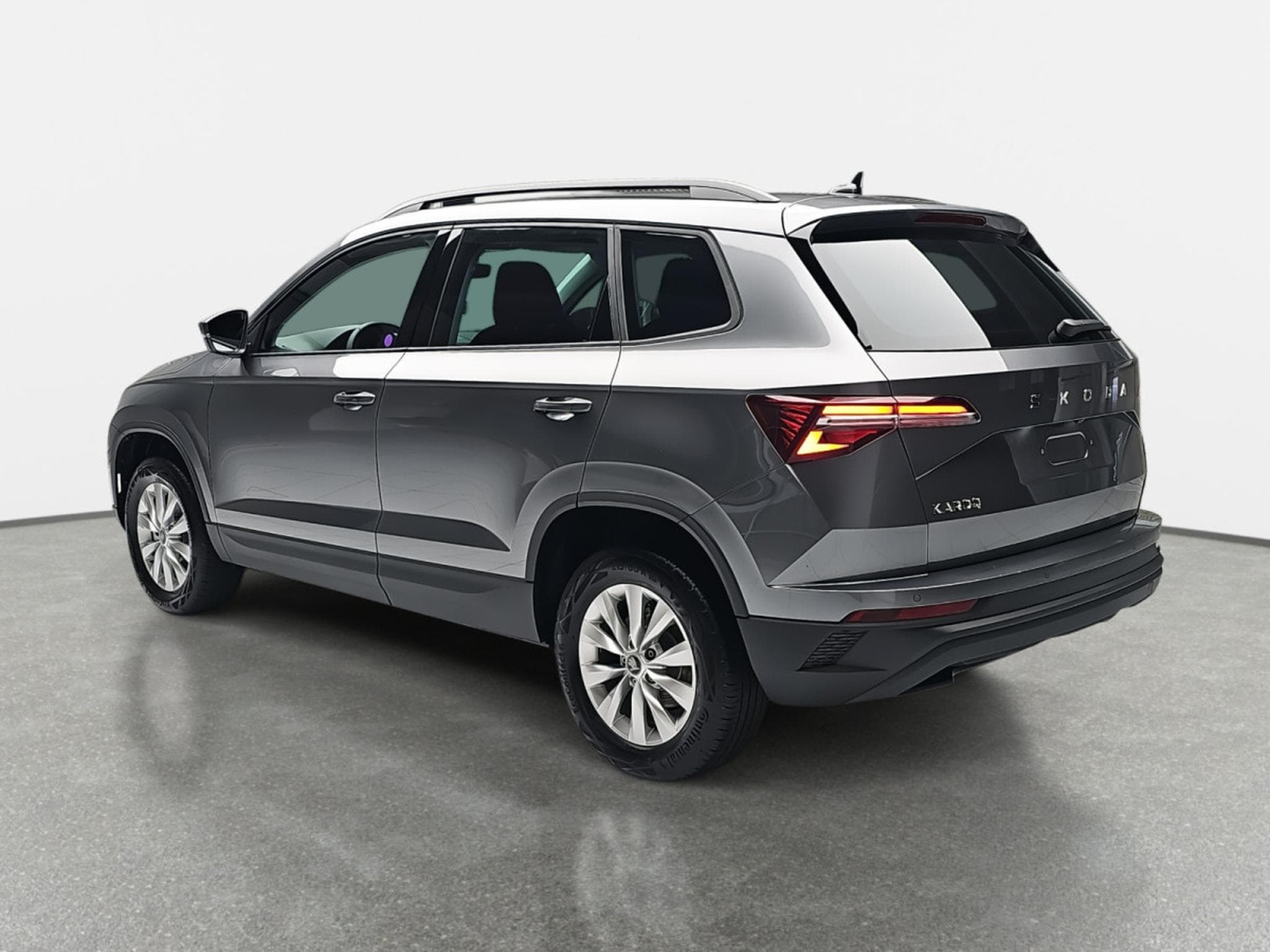 Skoda Karoq 1.5 TSi DSG 150 130 Anniversary (2026) - Photo 5