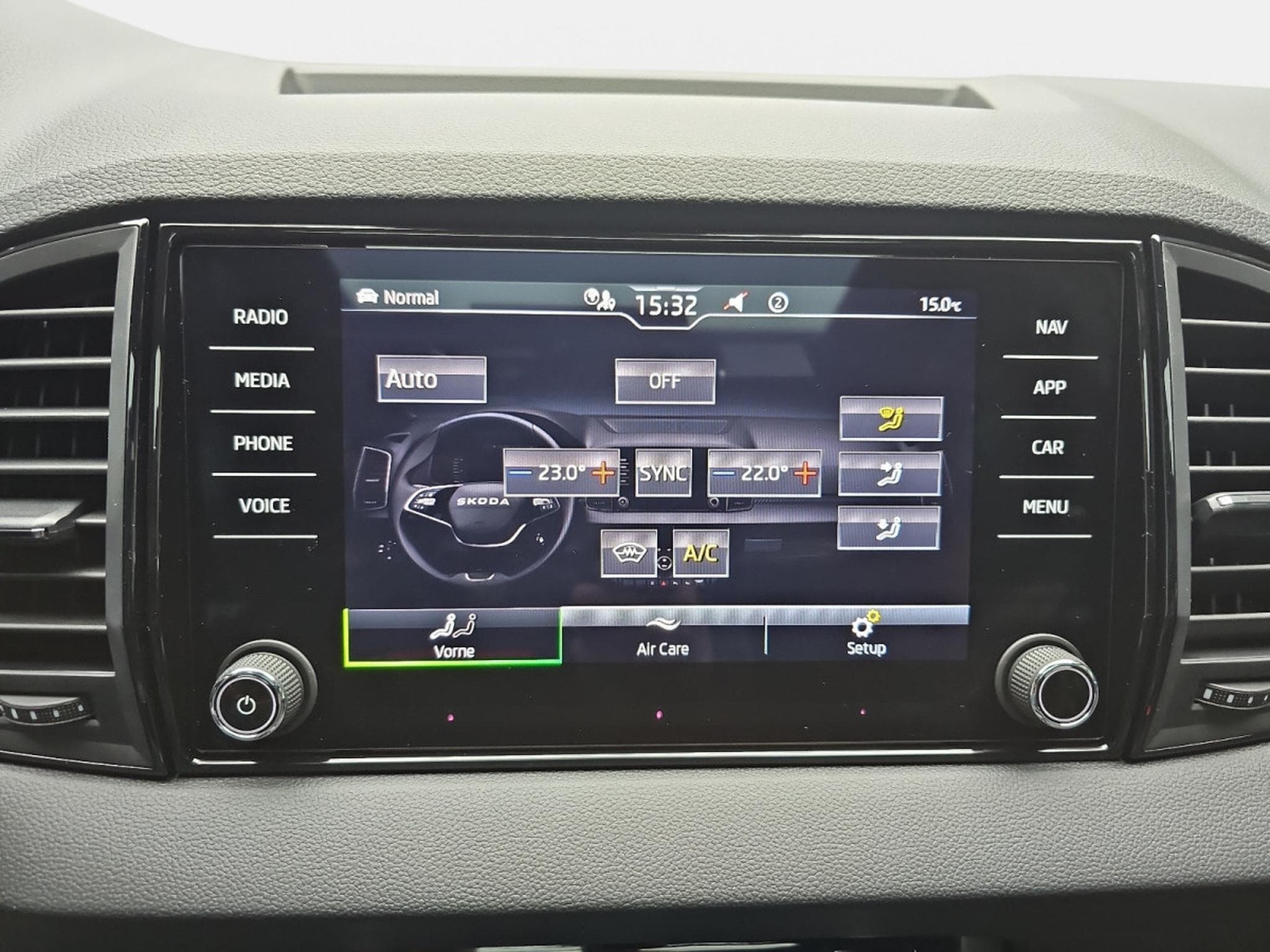 Skoda Karoq 1.5 TSi 150 DSG SPORTLINE (2026) - Photo 10