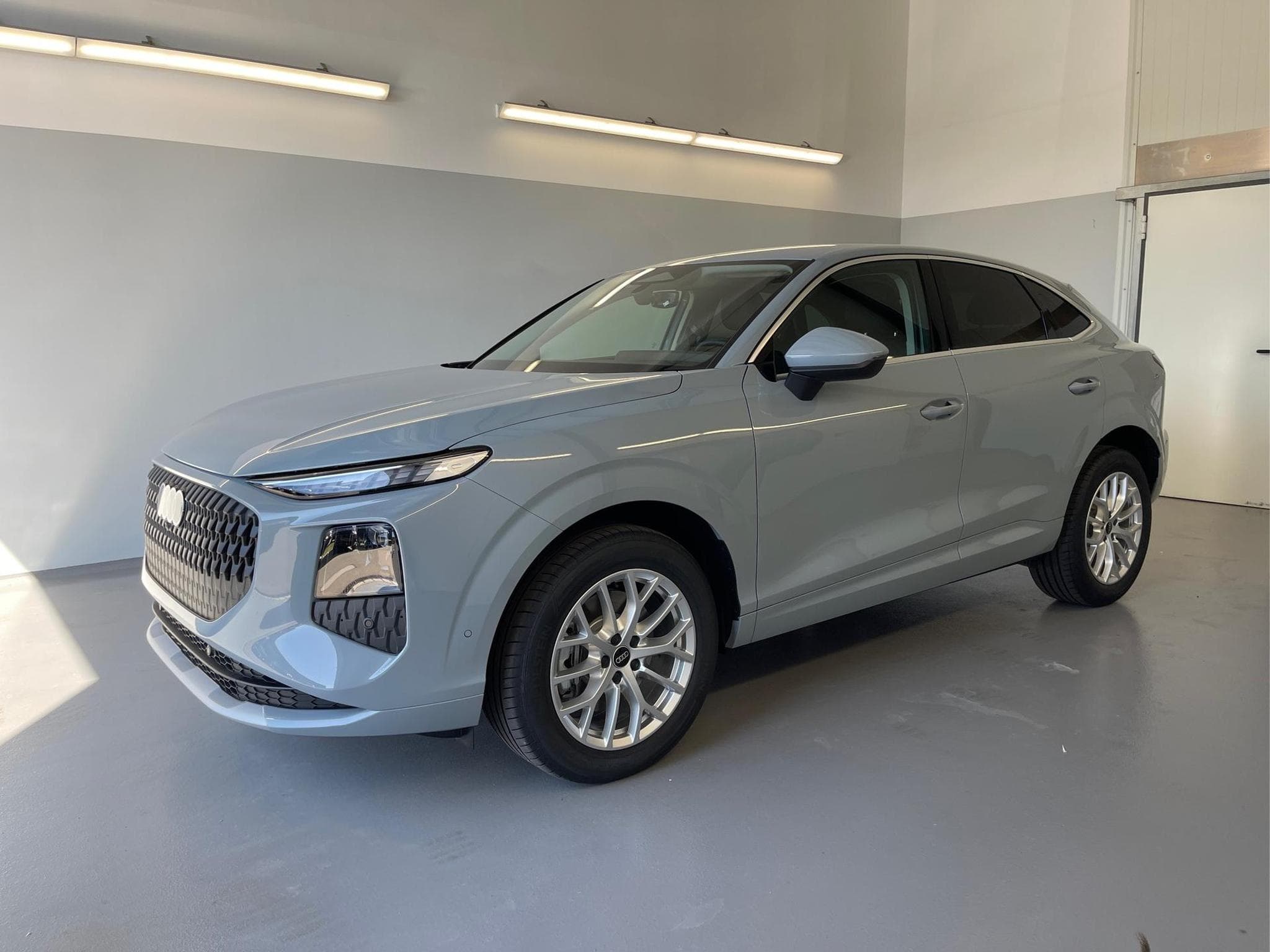 Audi Q3 Sportback NEU (2026) - Photo 1