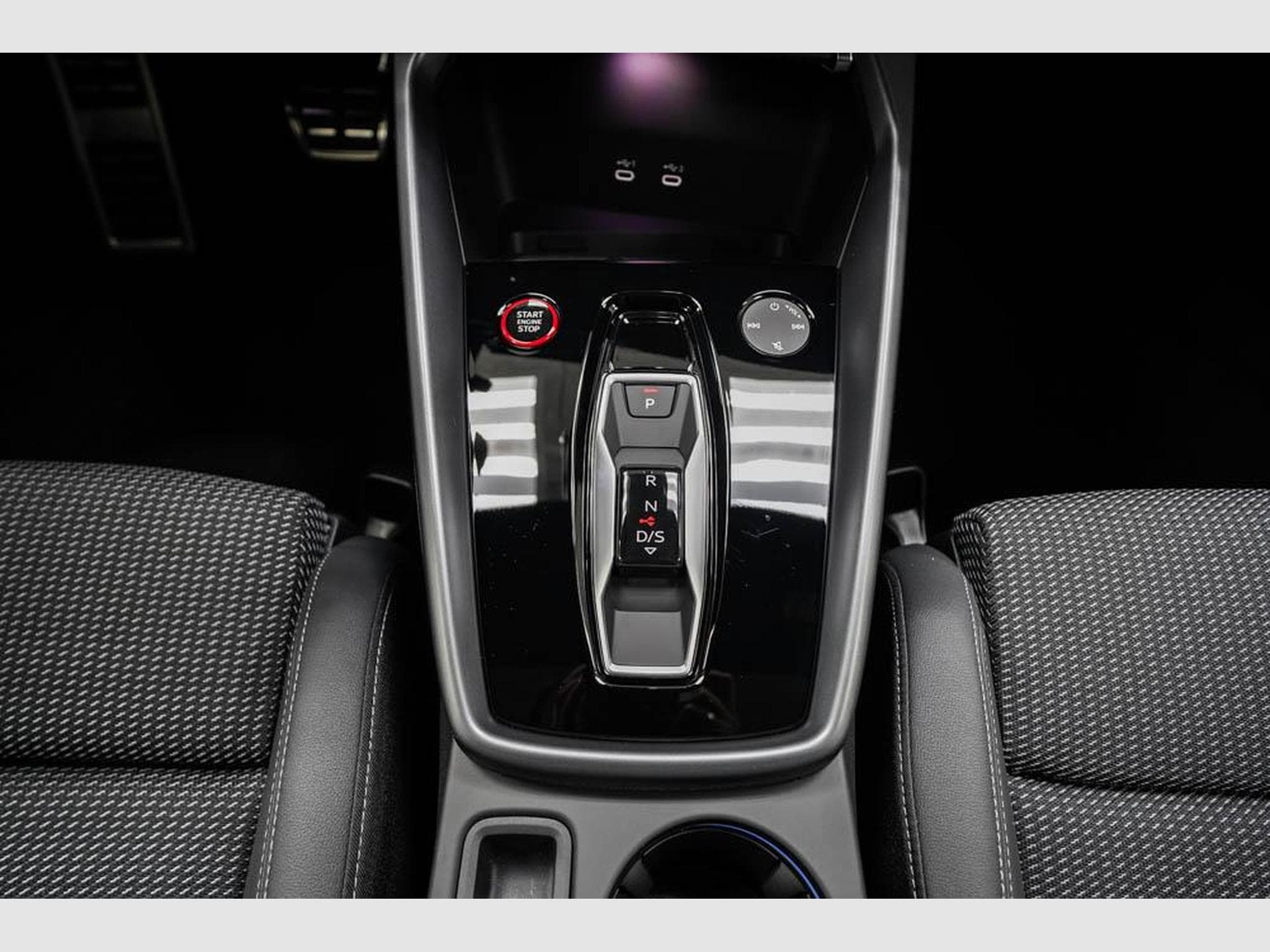 Audi S3 Sportback 2,0 TFSI (2026) - Photo 12